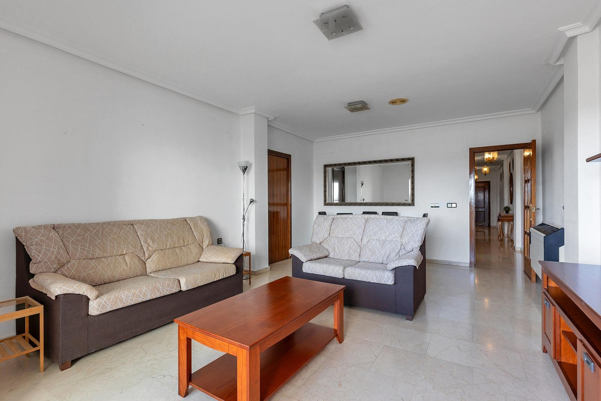 Resale - Apartment  - Torrevieja - Paseo maritimo
