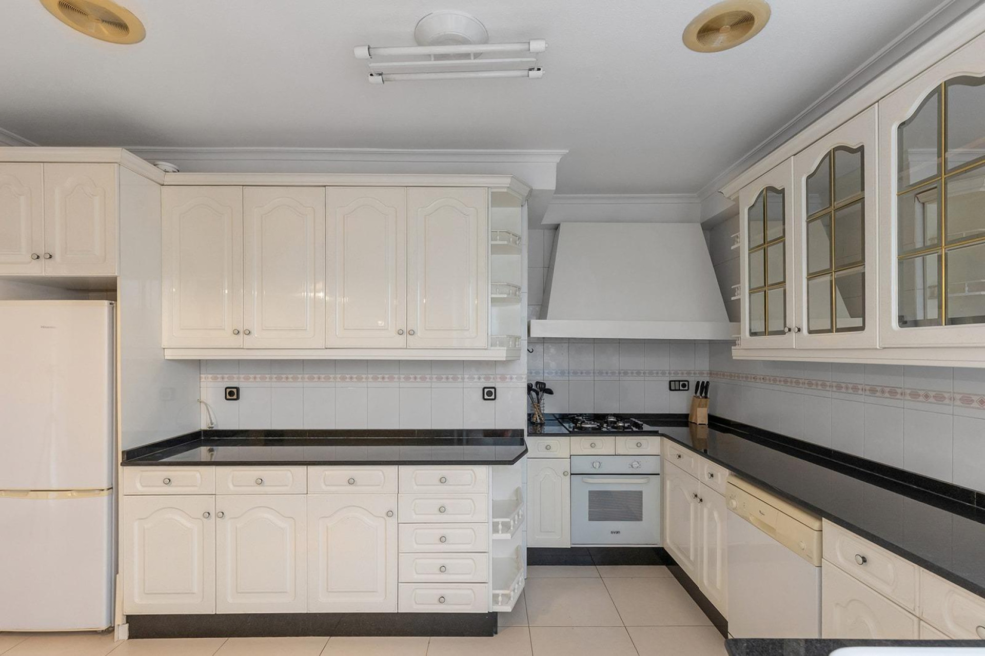 Resale - Apartment  - Torrevieja - Paseo maritimo