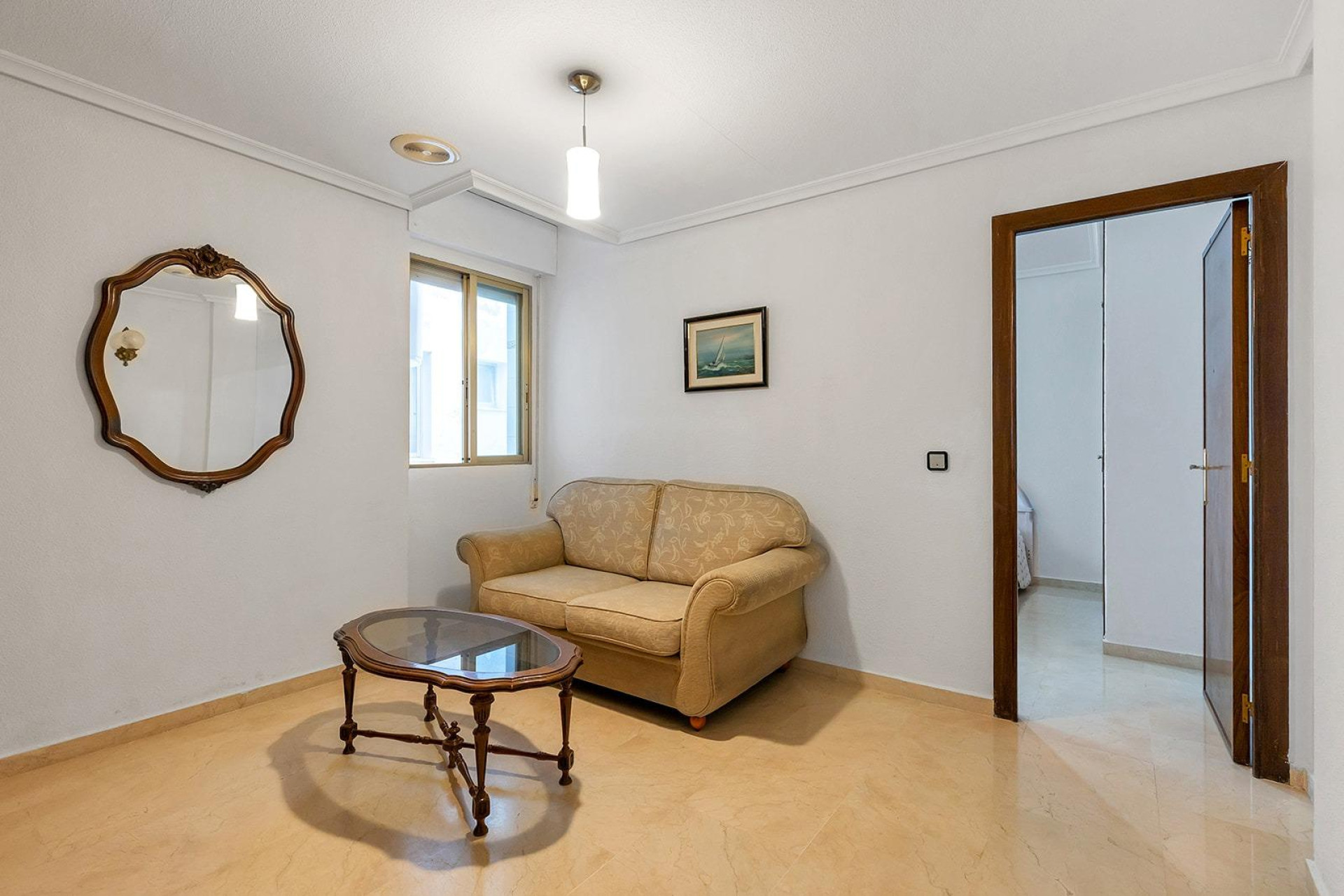 Resale - Apartment  - Torrevieja - Paseo maritimo