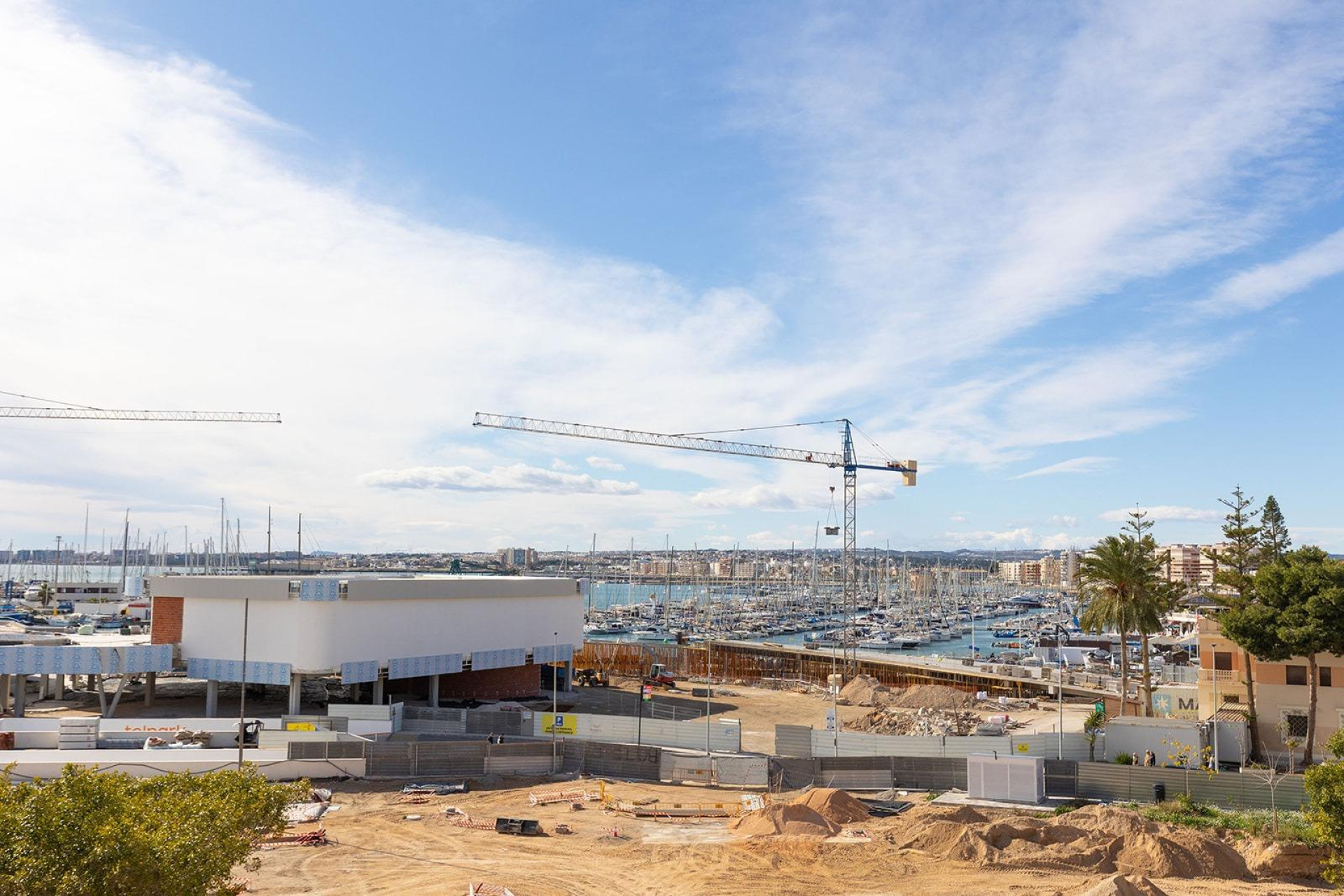 Resale - Apartment  - Torrevieja - Paseo maritimo