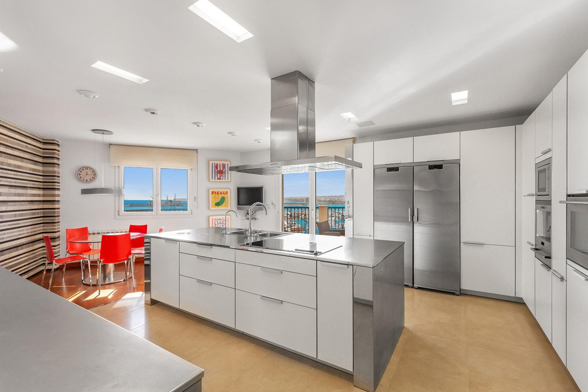 Resale - Apartment  - Torrevieja - Paseo maritimo