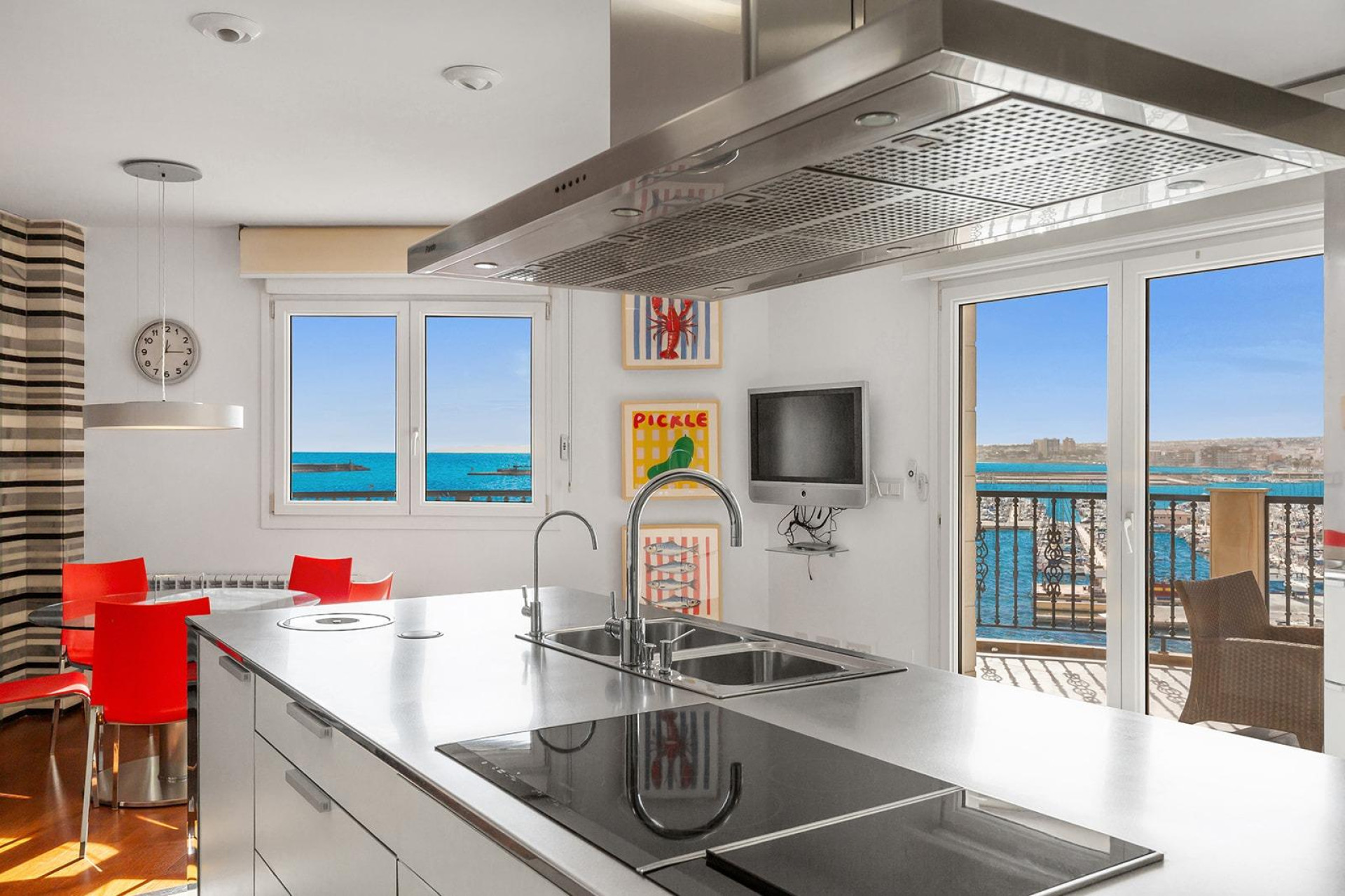 Resale - Apartment  - Torrevieja - Paseo maritimo