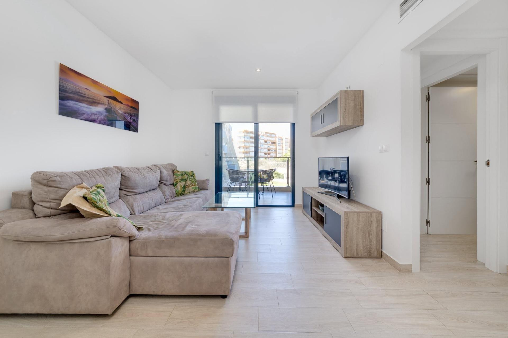 Resale - Apartment  - Torrevieja - PLAYA DE LA MATA