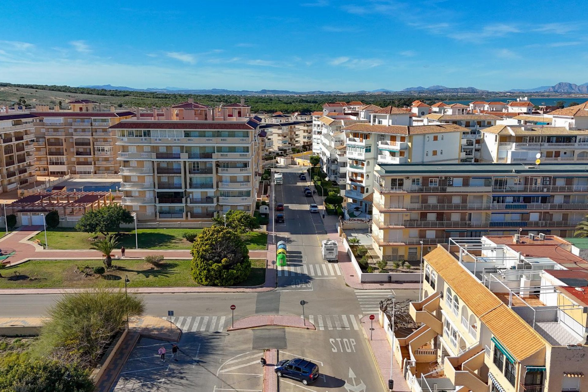 Resale - Apartment  - Torrevieja - PLAYA DE LA MATA