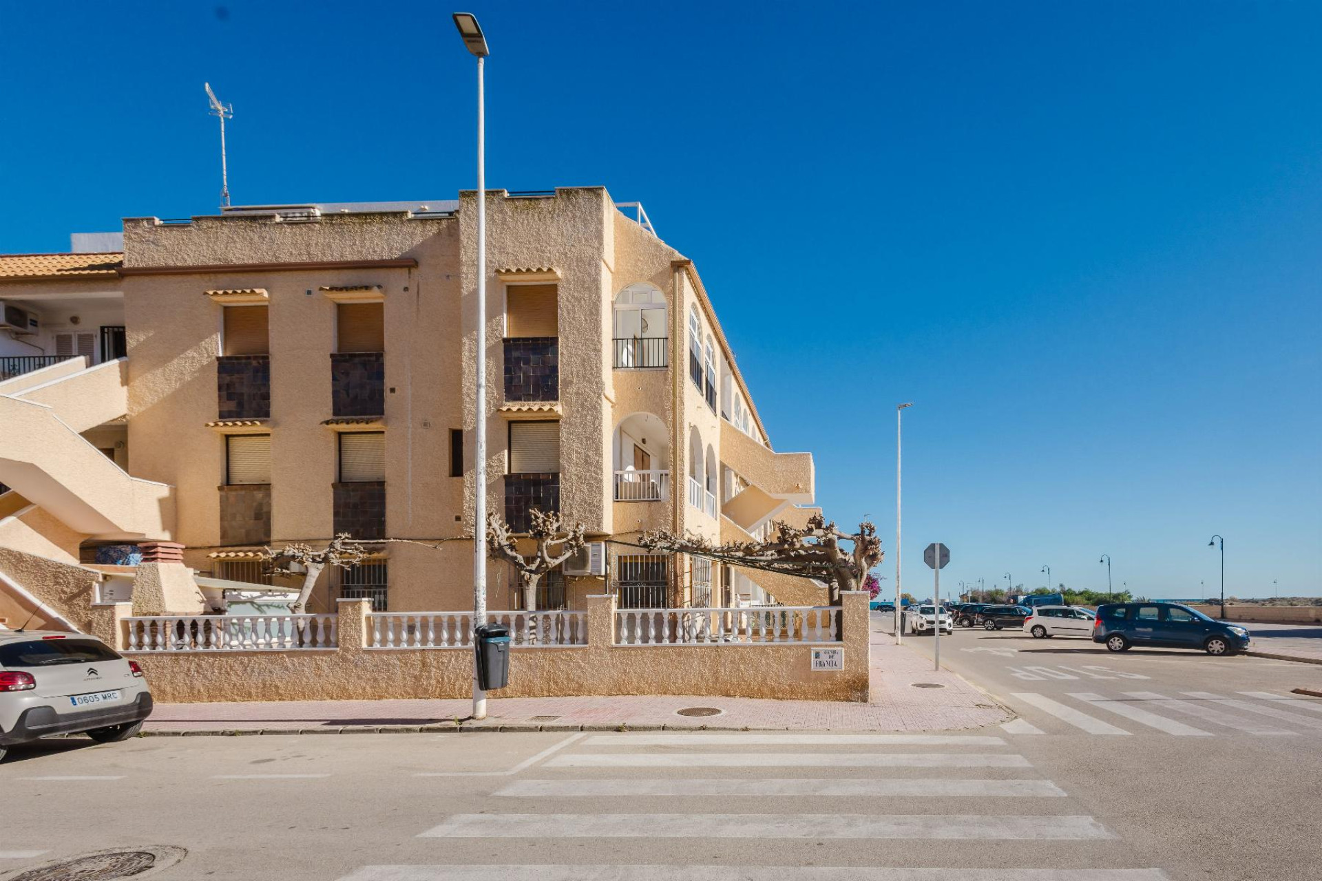 Resale - Apartment  - Torrevieja - PLAYA DE LA MATA