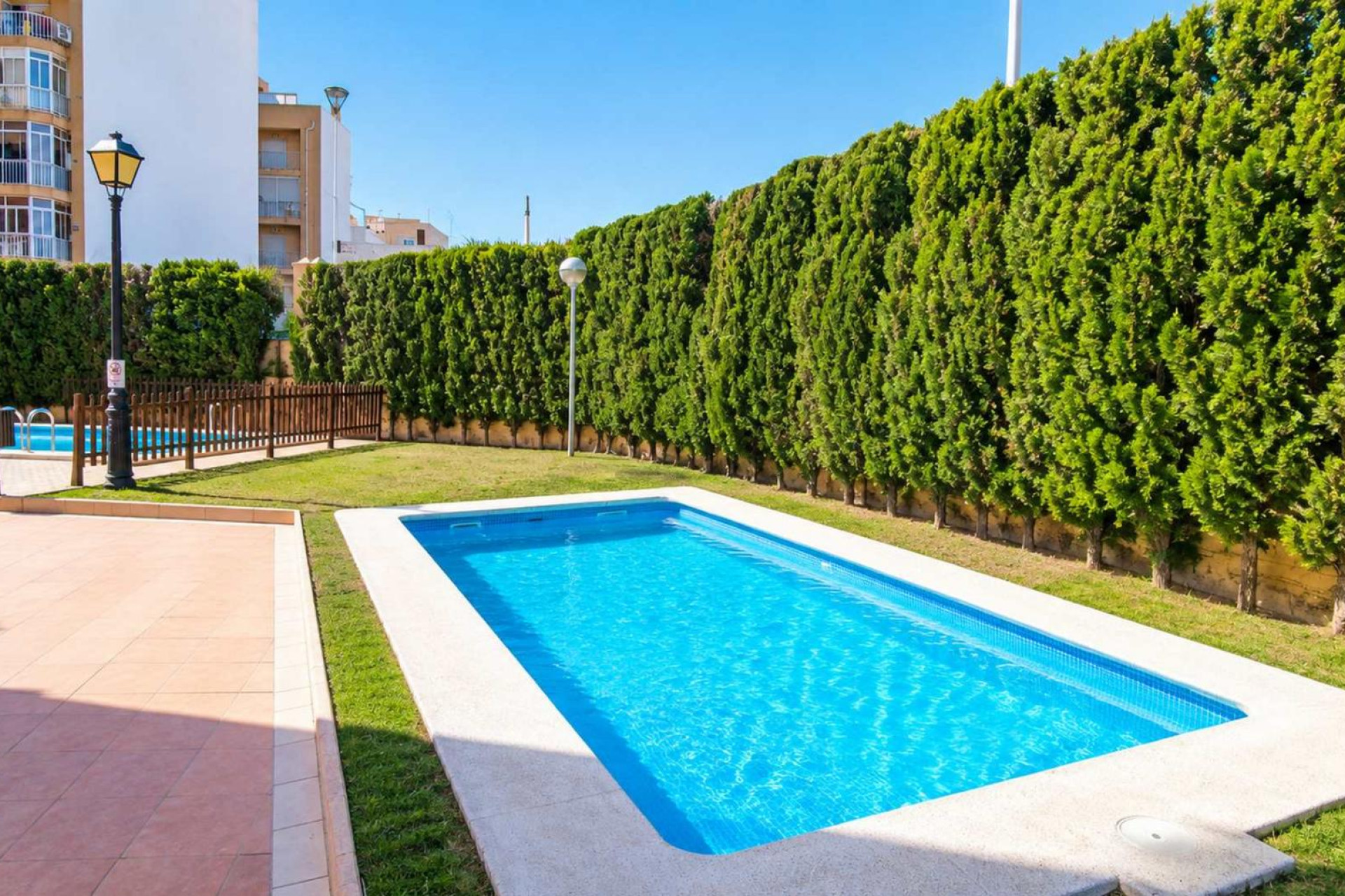 Resale - Apartment  - Torrevieja - Playa de los Locos