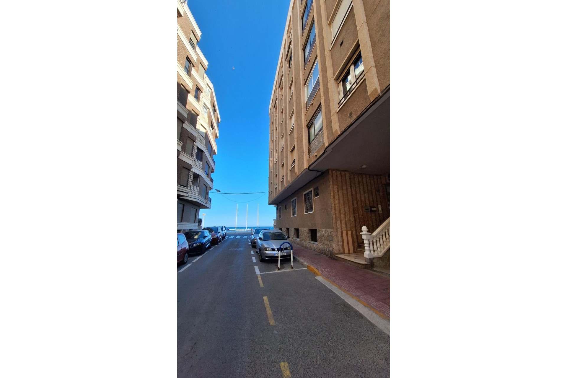 Resale - Apartment  - Torrevieja - Playa de los locos