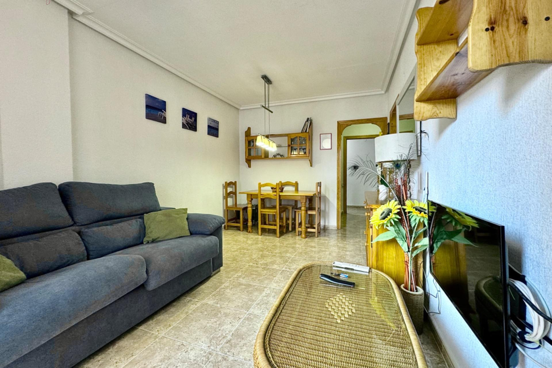 Resale - Apartment  - Torrevieja - Playa de los locos