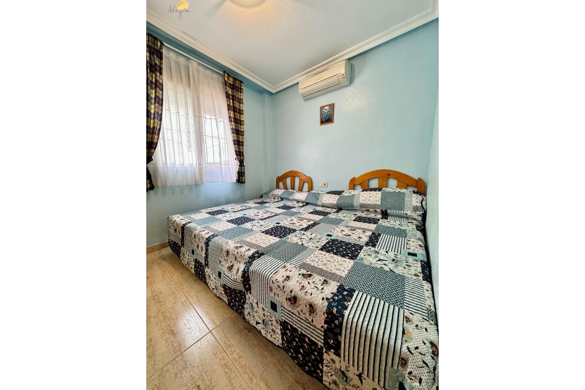 Resale - Apartment  - Torrevieja - Playa de los locos