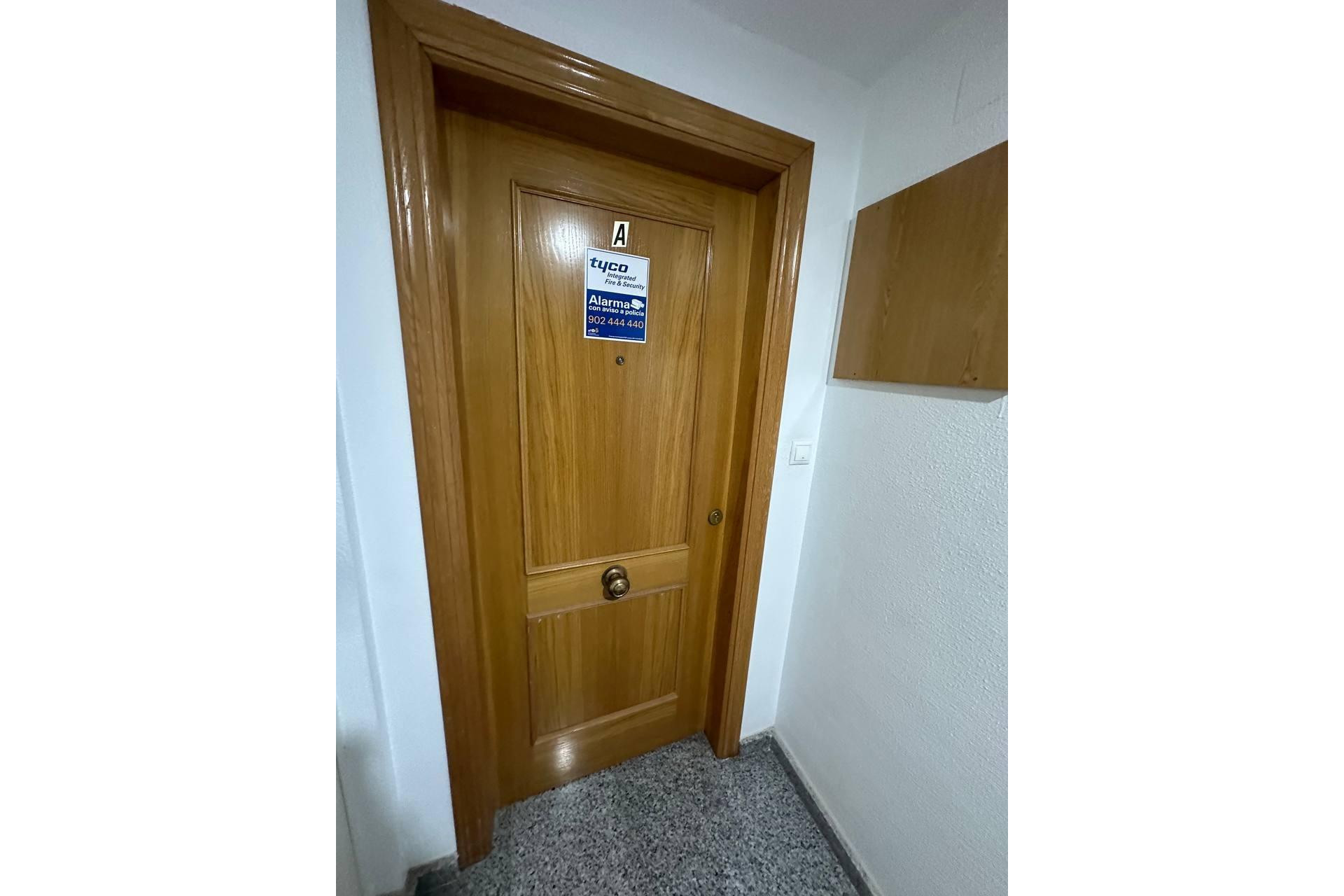 Resale - Apartment  - Torrevieja - Playa de los locos