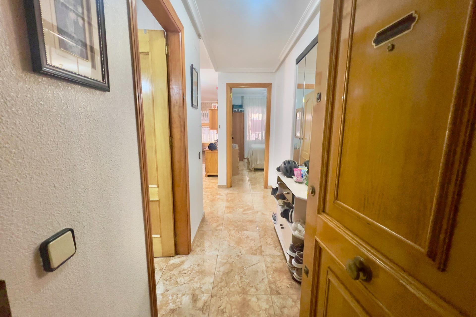 Resale - Apartment  - Torrevieja - Playa de los locos