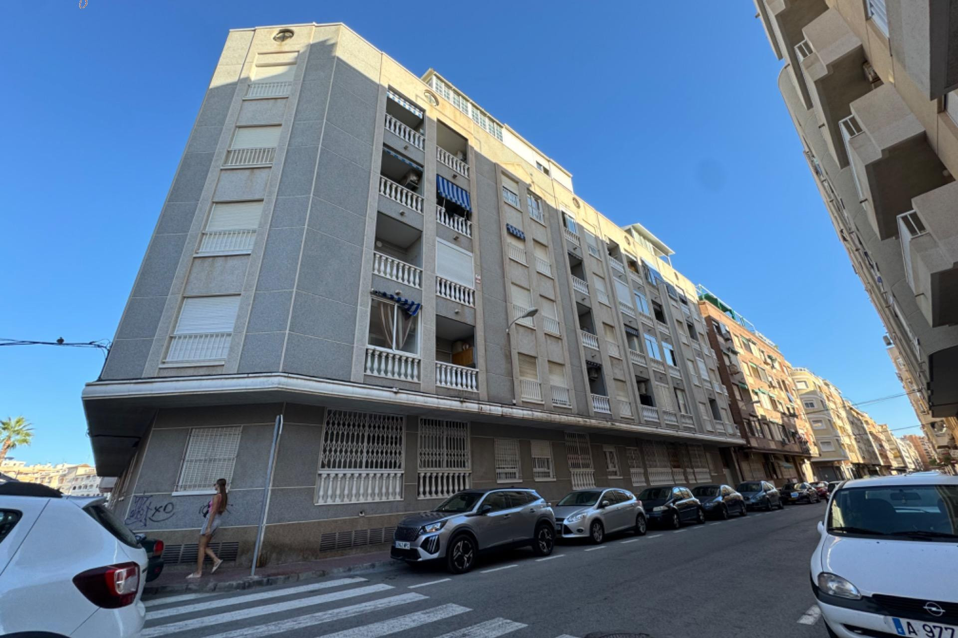 Resale - Apartment  - Torrevieja - Playa de los locos