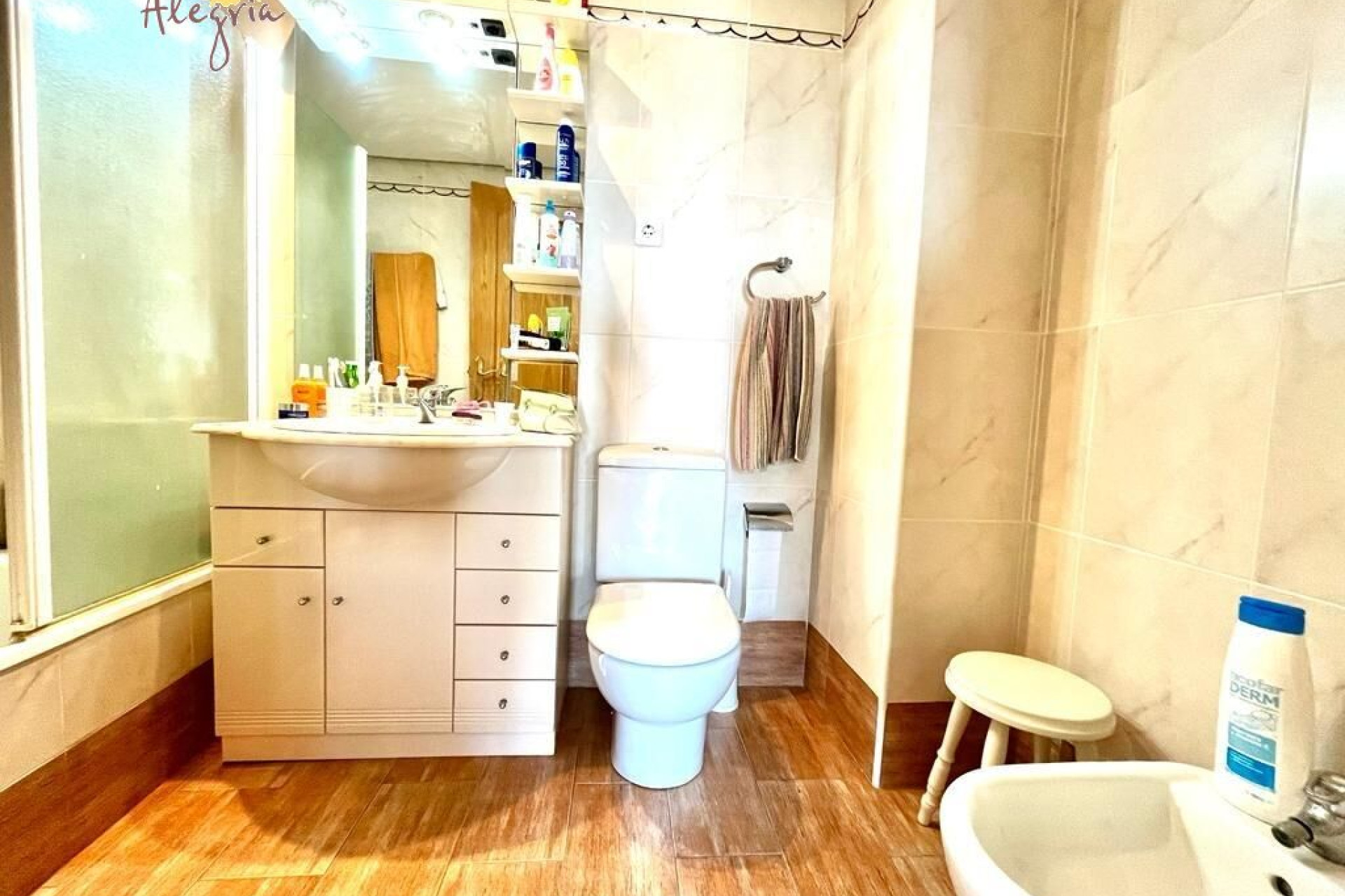 Resale - Apartment  - Torrevieja - Playa de los Locos