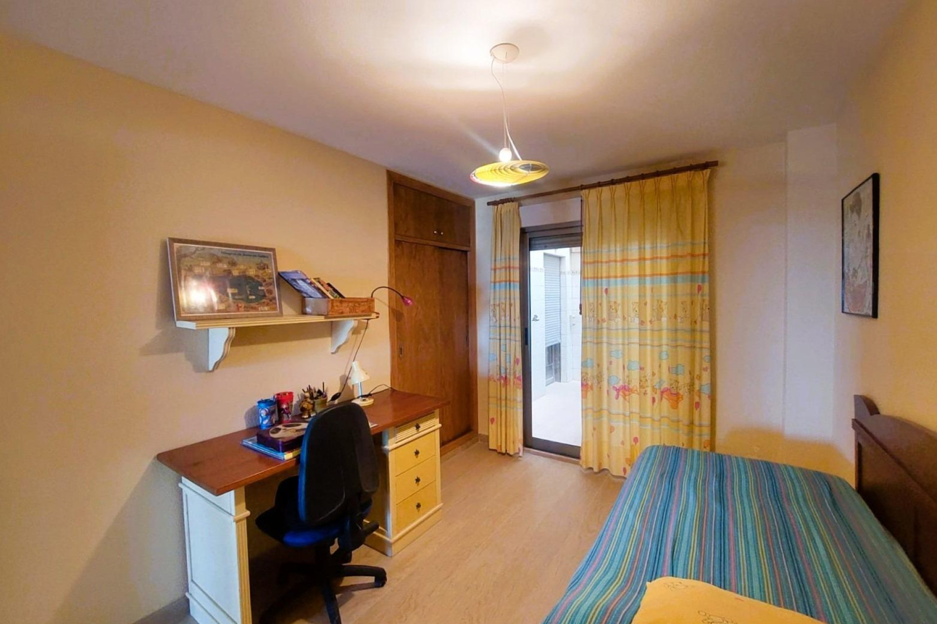 Resale - Apartment  - Torrevieja - Playa de los Locos