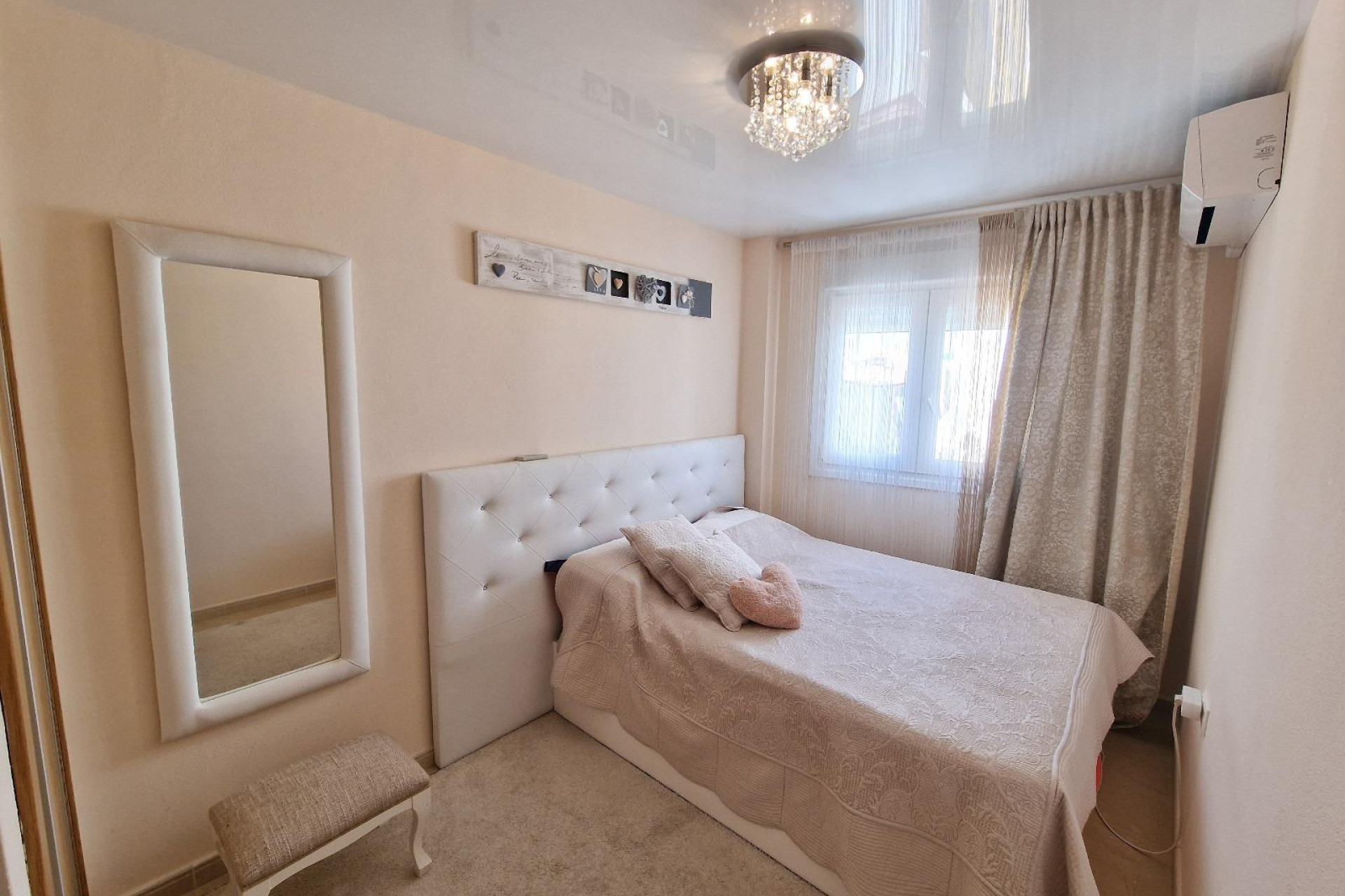 Resale - Apartment  - Torrevieja - Playa de los Locos