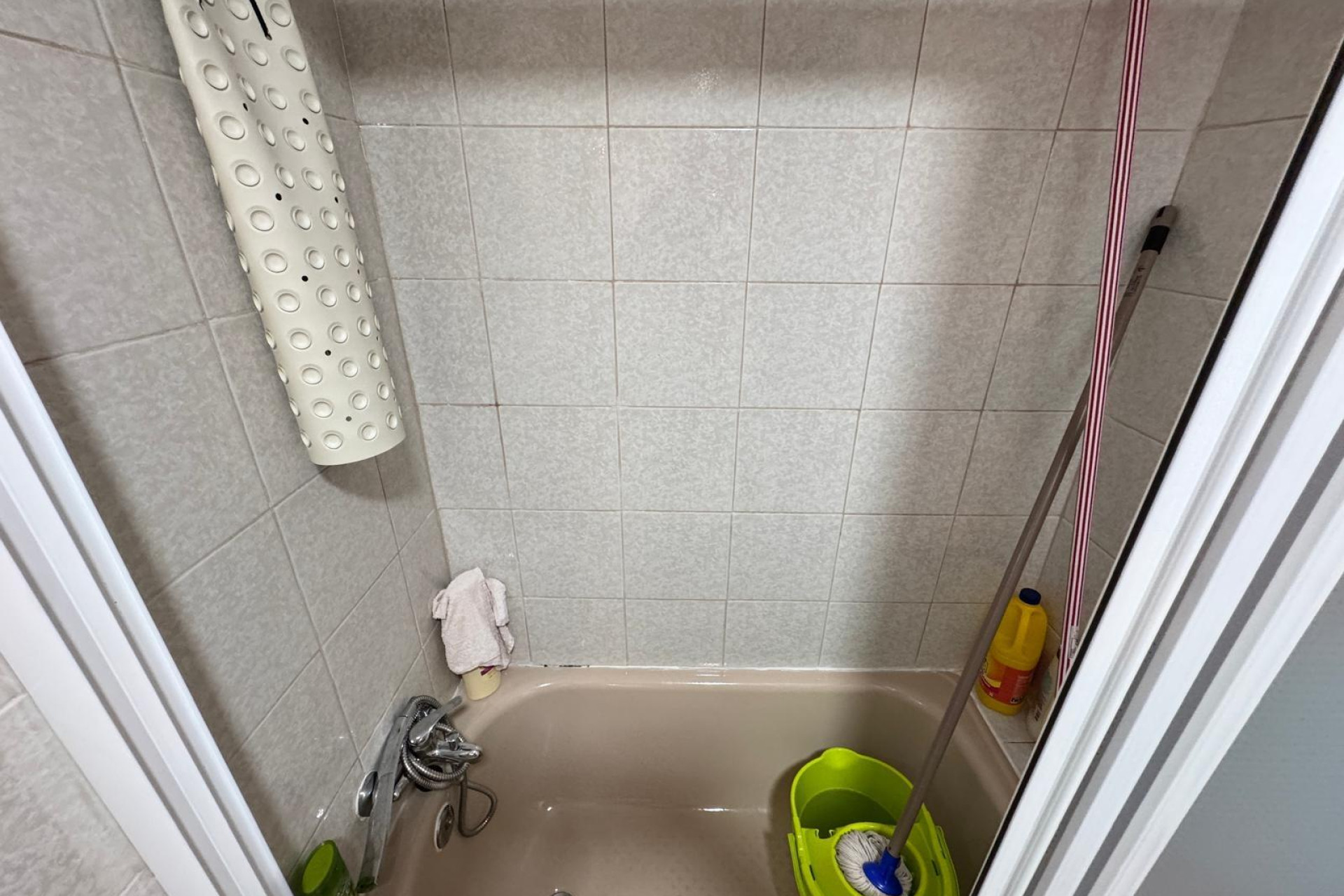 Resale - Apartment  - Torrevieja - Playa de los Locos