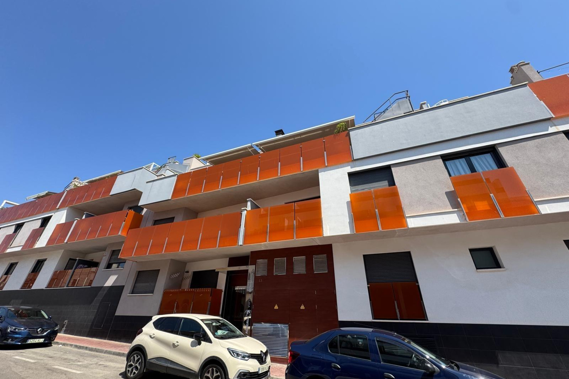 Resale - Apartment  - Torrevieja - Playa de los Locos
