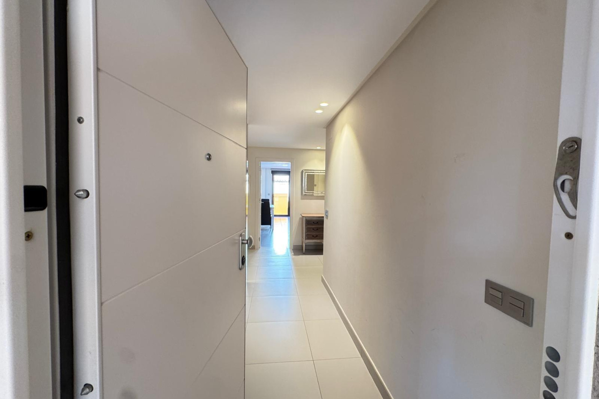 Resale - Apartment  - Torrevieja - Playa de los Locos