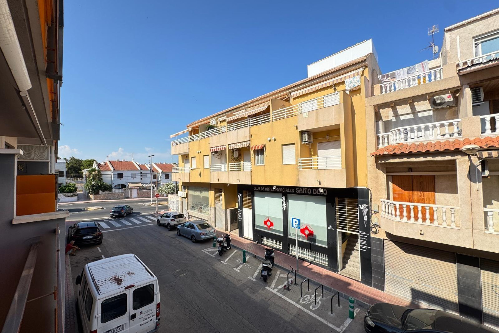Resale - Apartment  - Torrevieja - Playa de los Locos