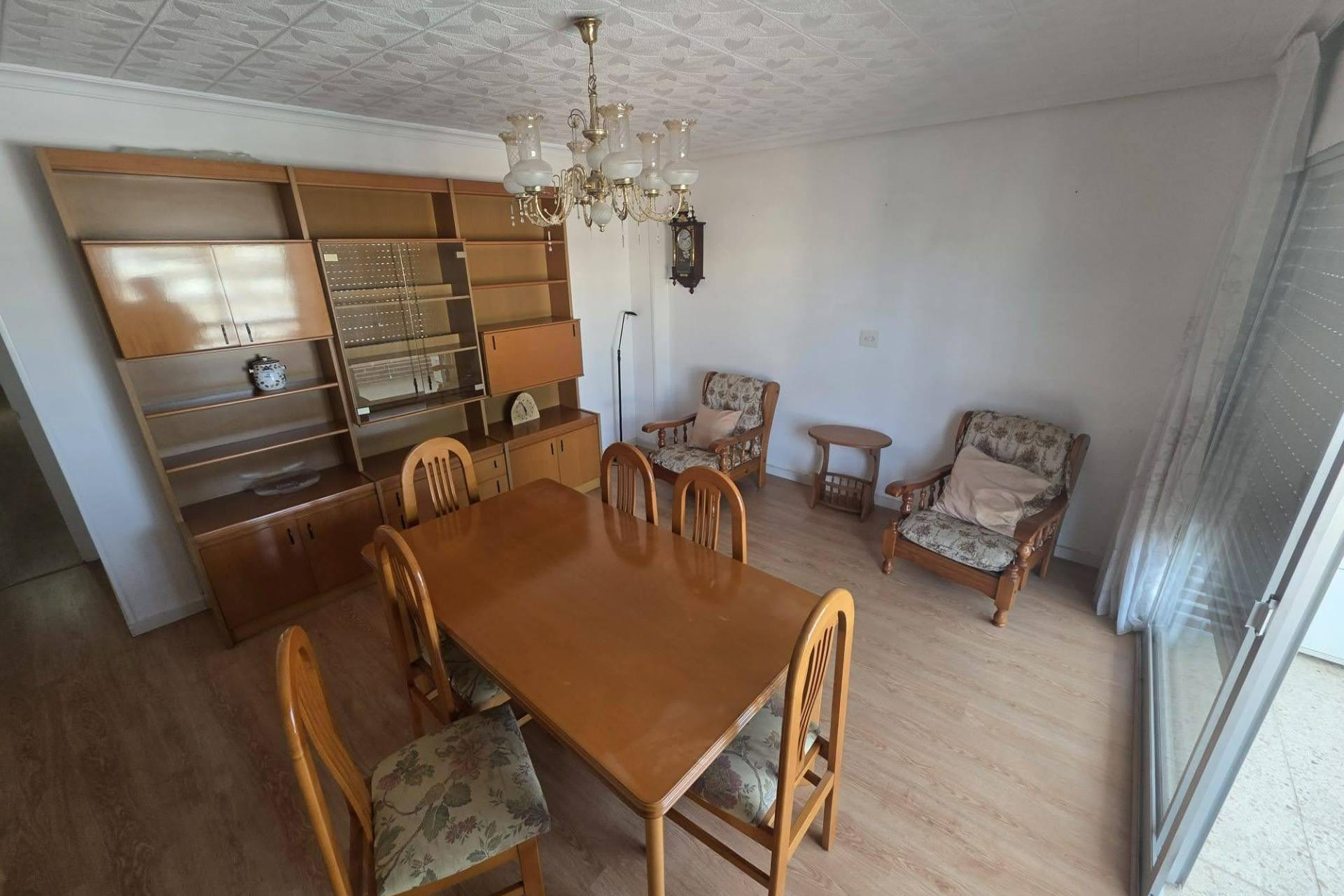 Resale - Apartment  - Torrevieja - Playa de los Locos