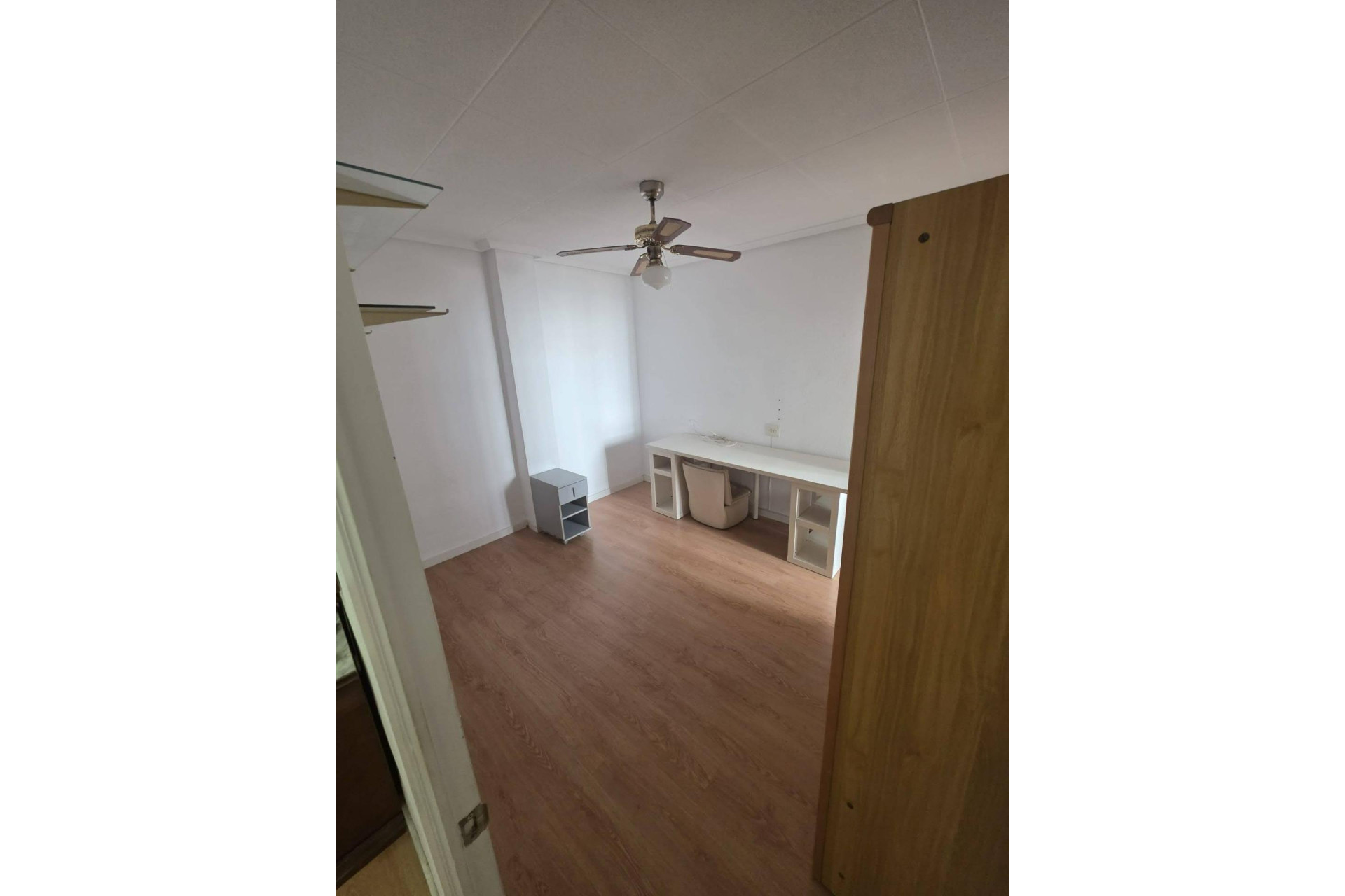 Resale - Apartment  - Torrevieja - Playa de los Locos