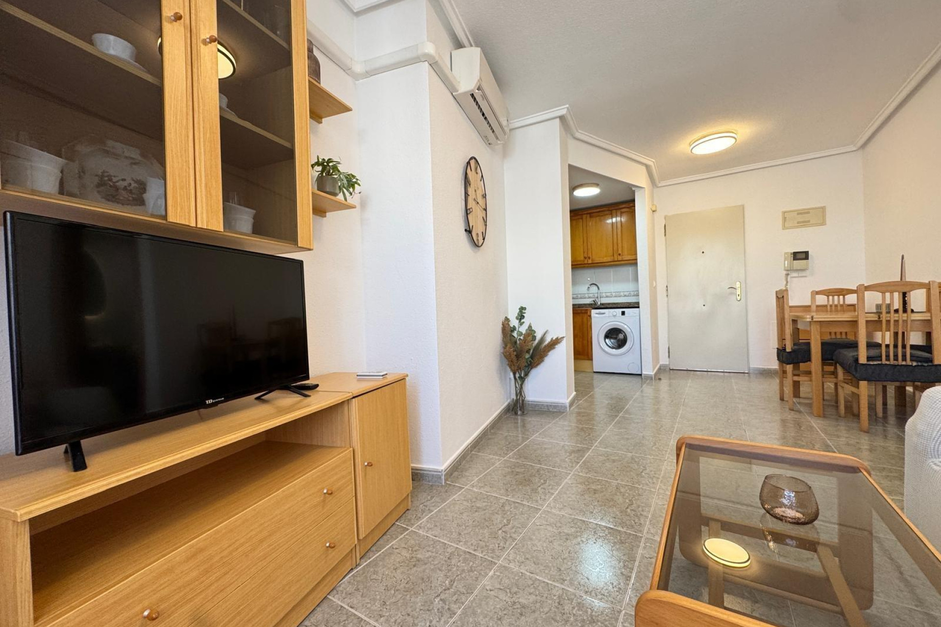 Resale - Apartment  - Torrevieja - Playa de los Locos