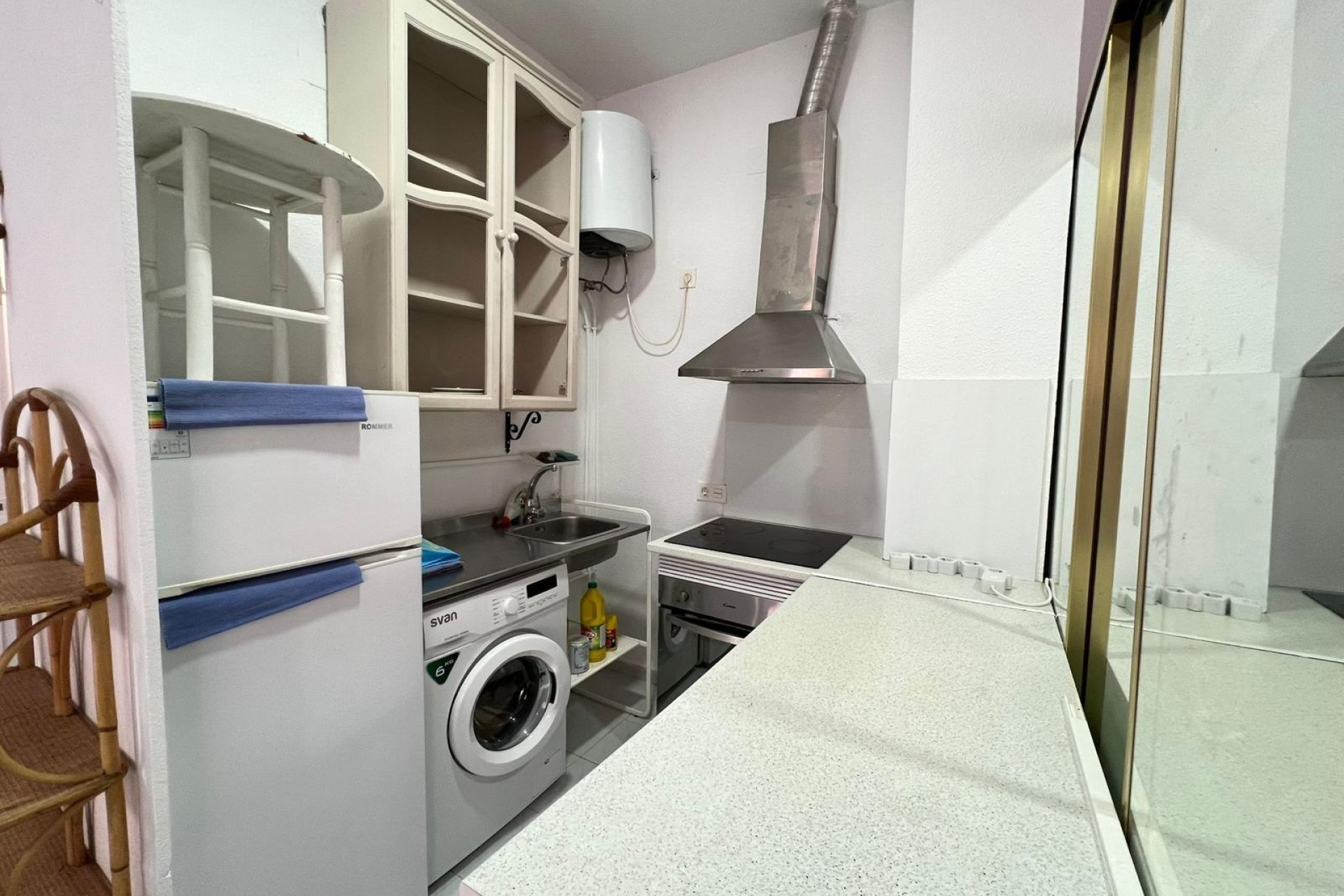 Resale - Apartment  - Torrevieja - Playa de los Locos