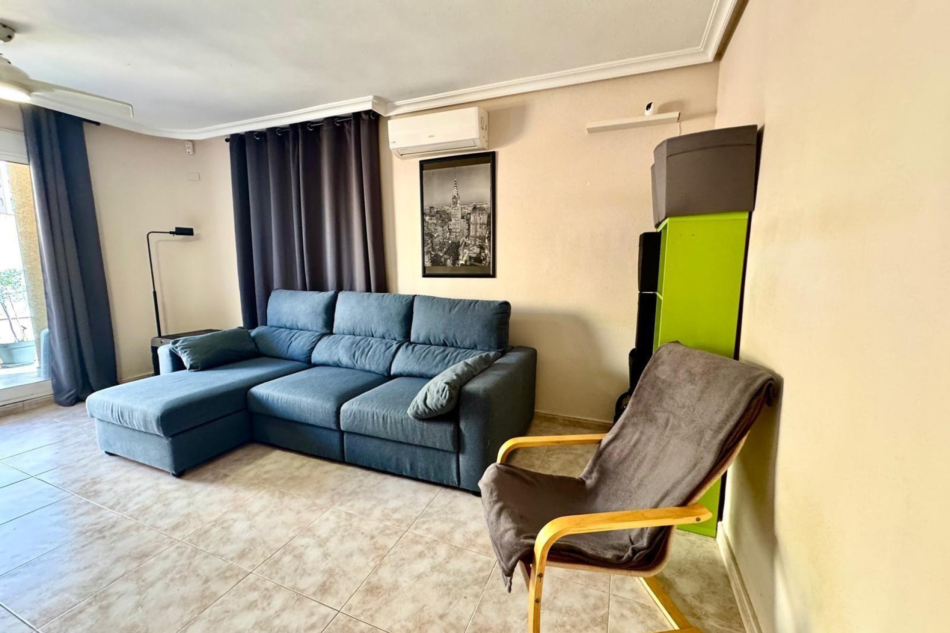 Resale - Apartment  - Torrevieja - Playa de los Locos