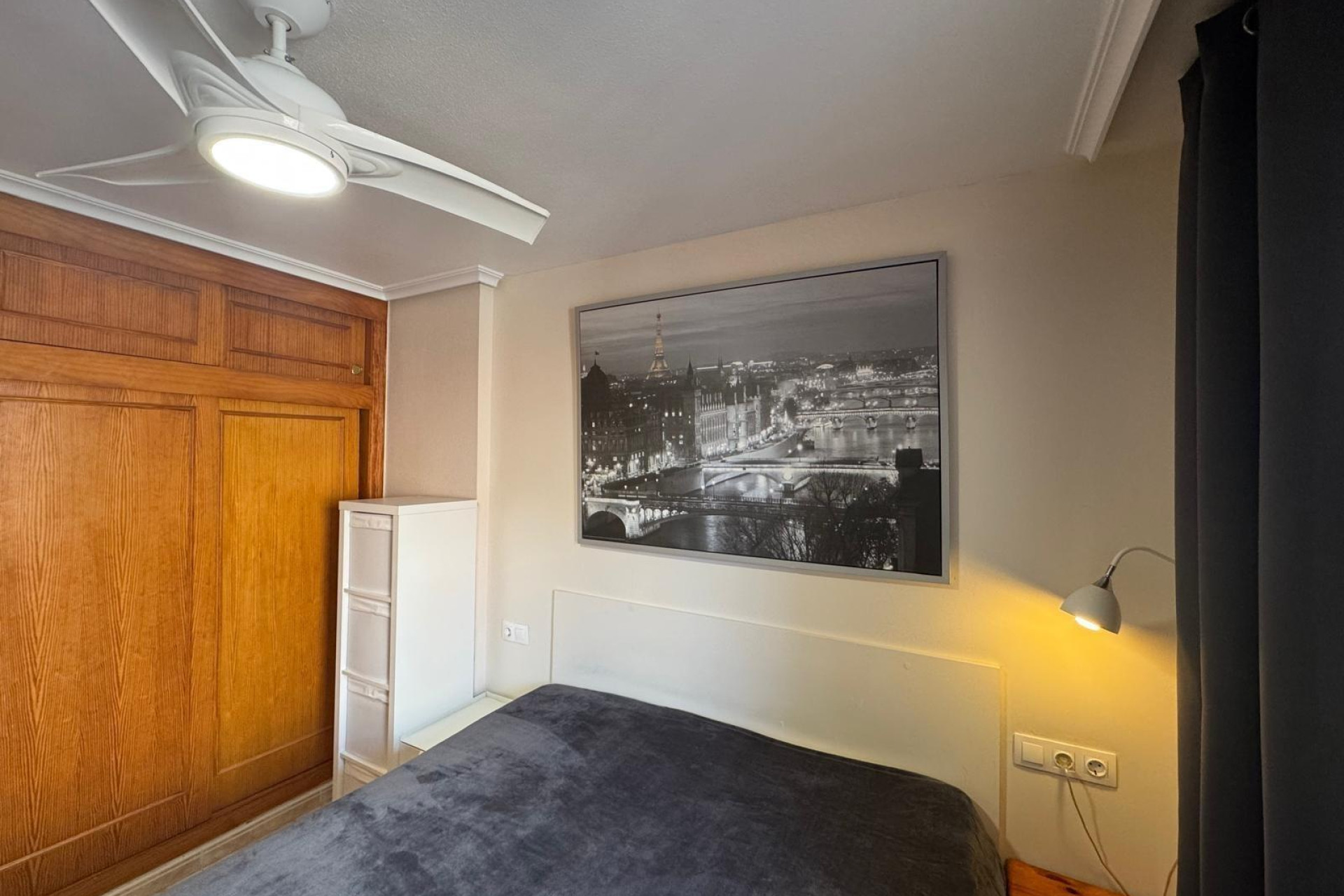 Resale - Apartment  - Torrevieja - Playa de los Locos