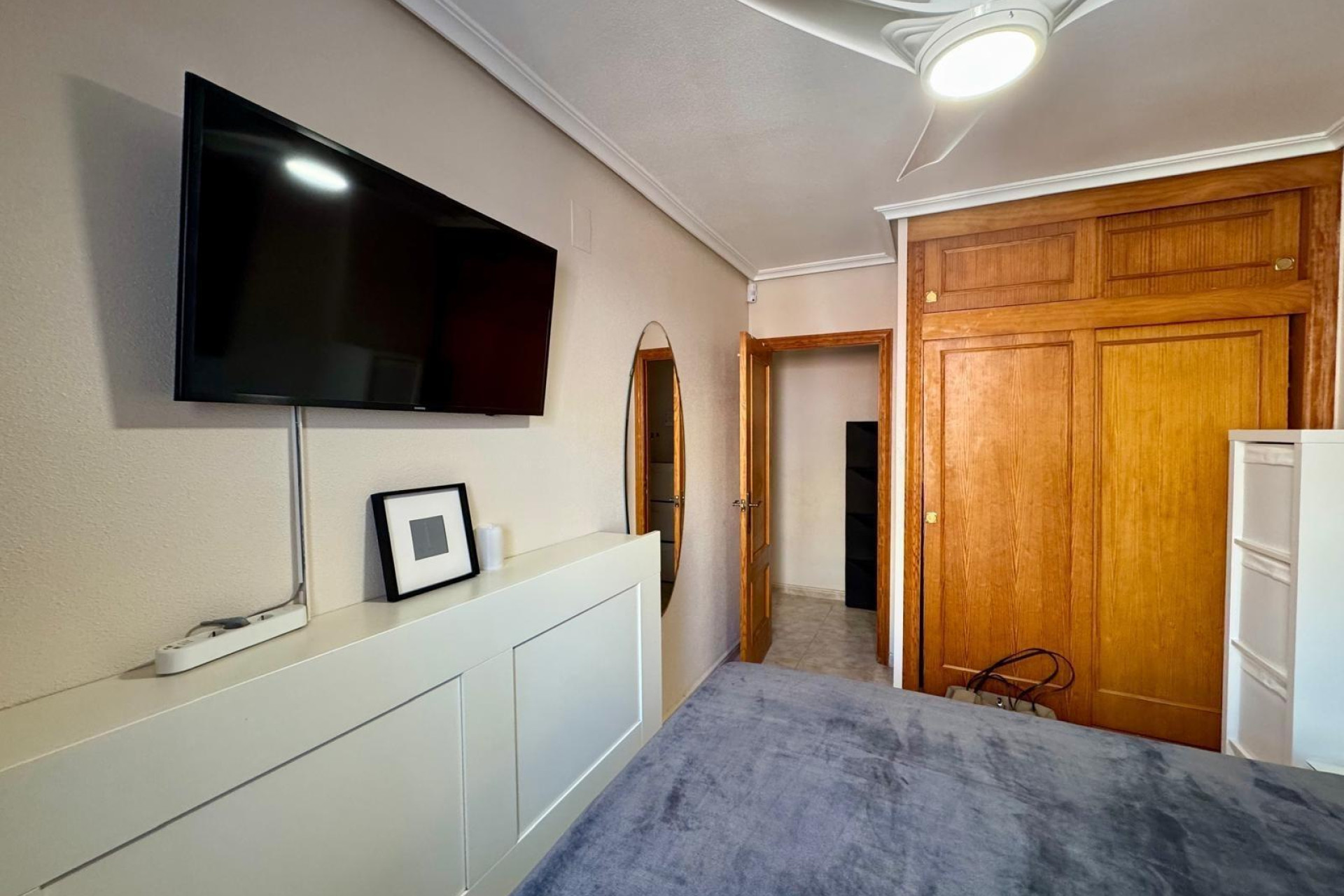 Resale - Apartment  - Torrevieja - Playa de los Locos