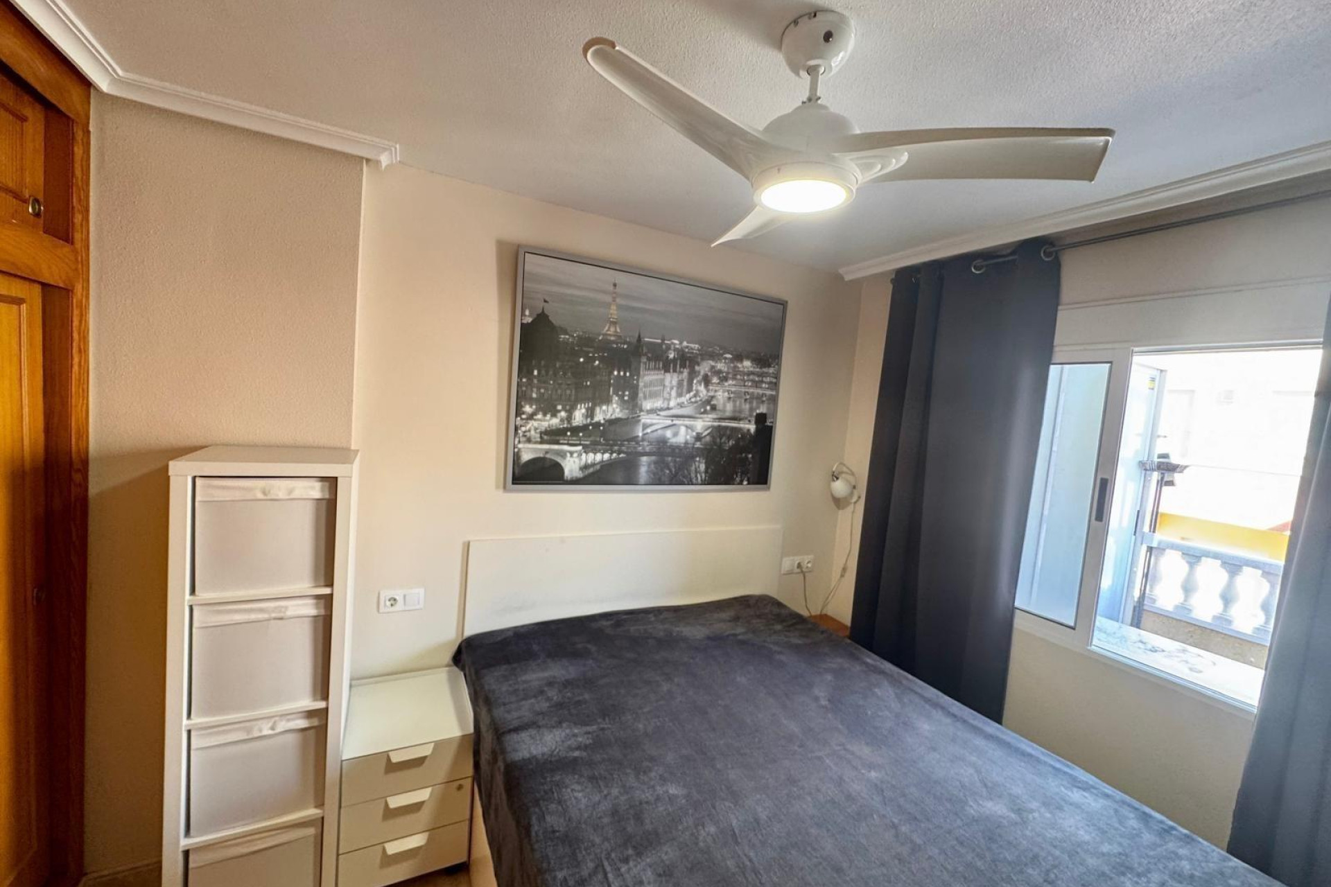 Resale - Apartment  - Torrevieja - Playa de los Locos