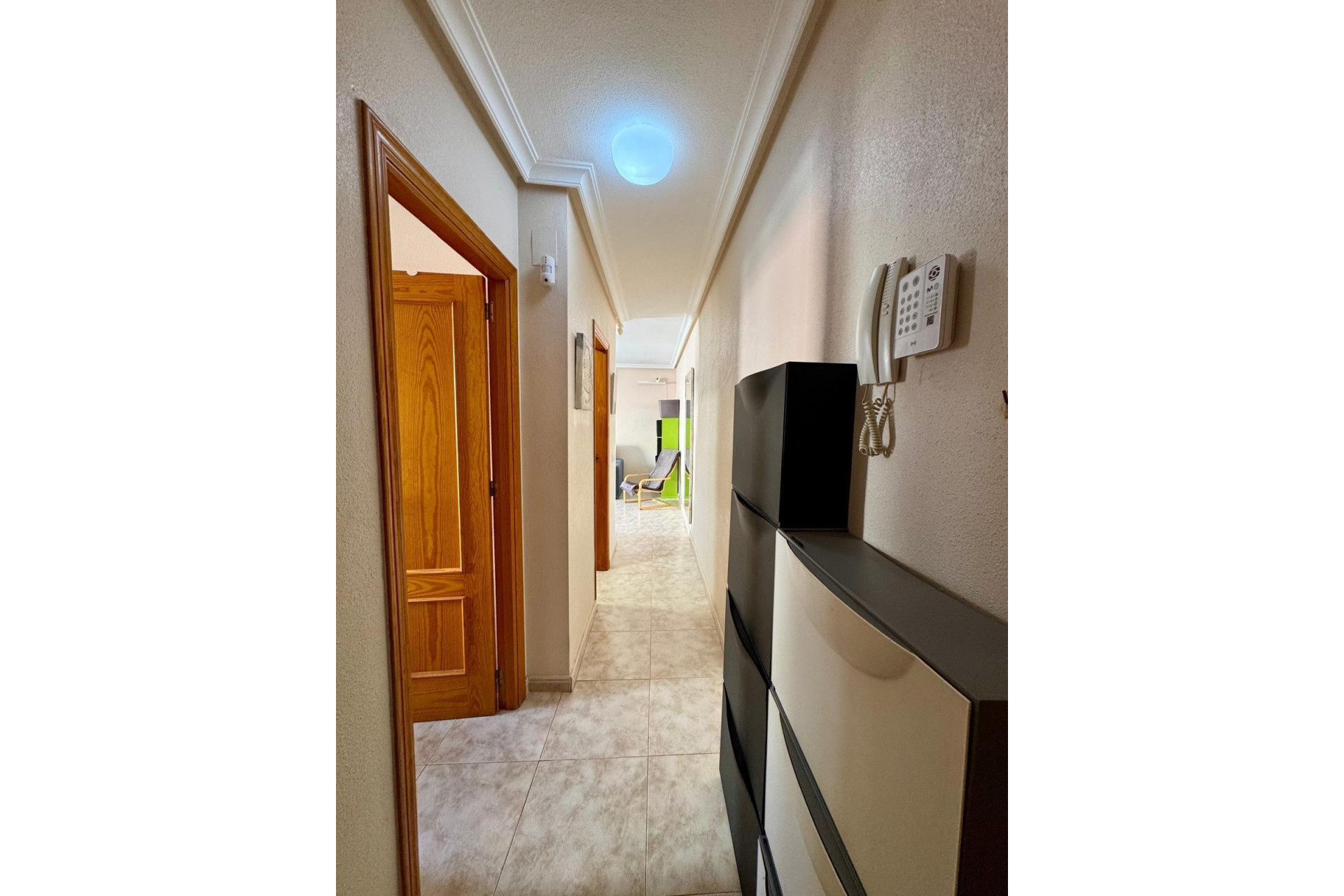 Resale - Apartment  - Torrevieja - Playa de los Locos