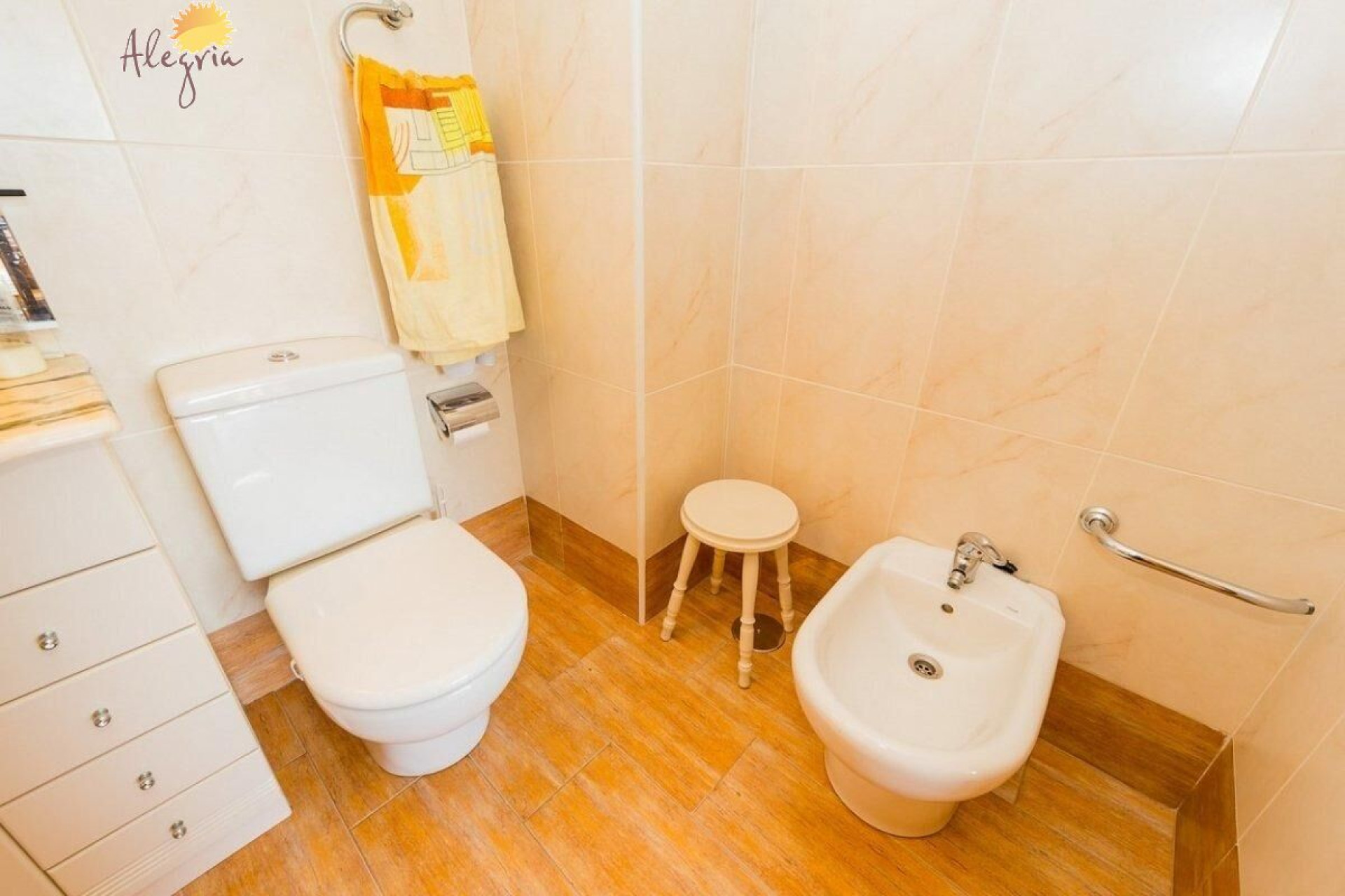 Resale - Apartment  - Torrevieja - Playa de los Locos