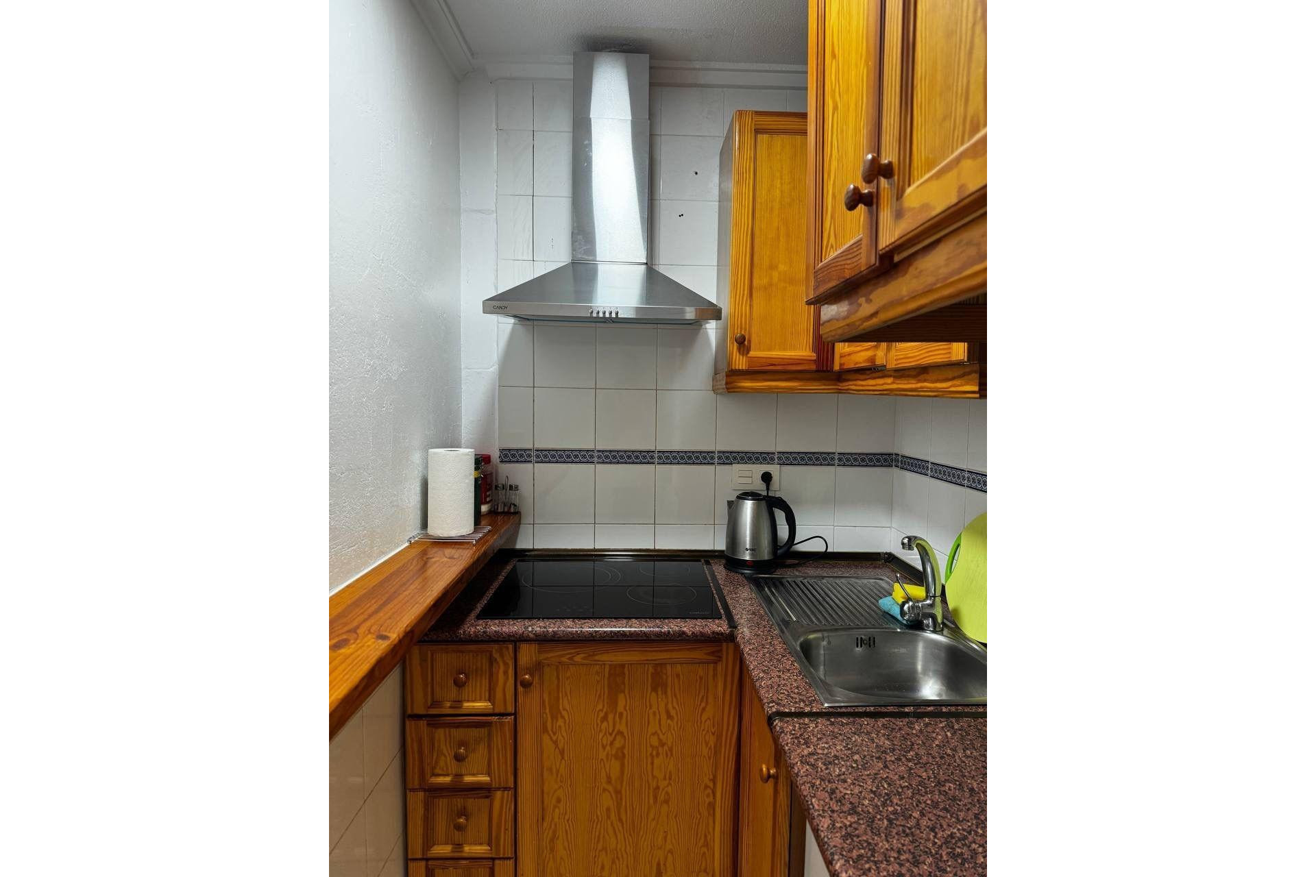 Resale - Apartment  - Torrevieja - Playa de los Locos