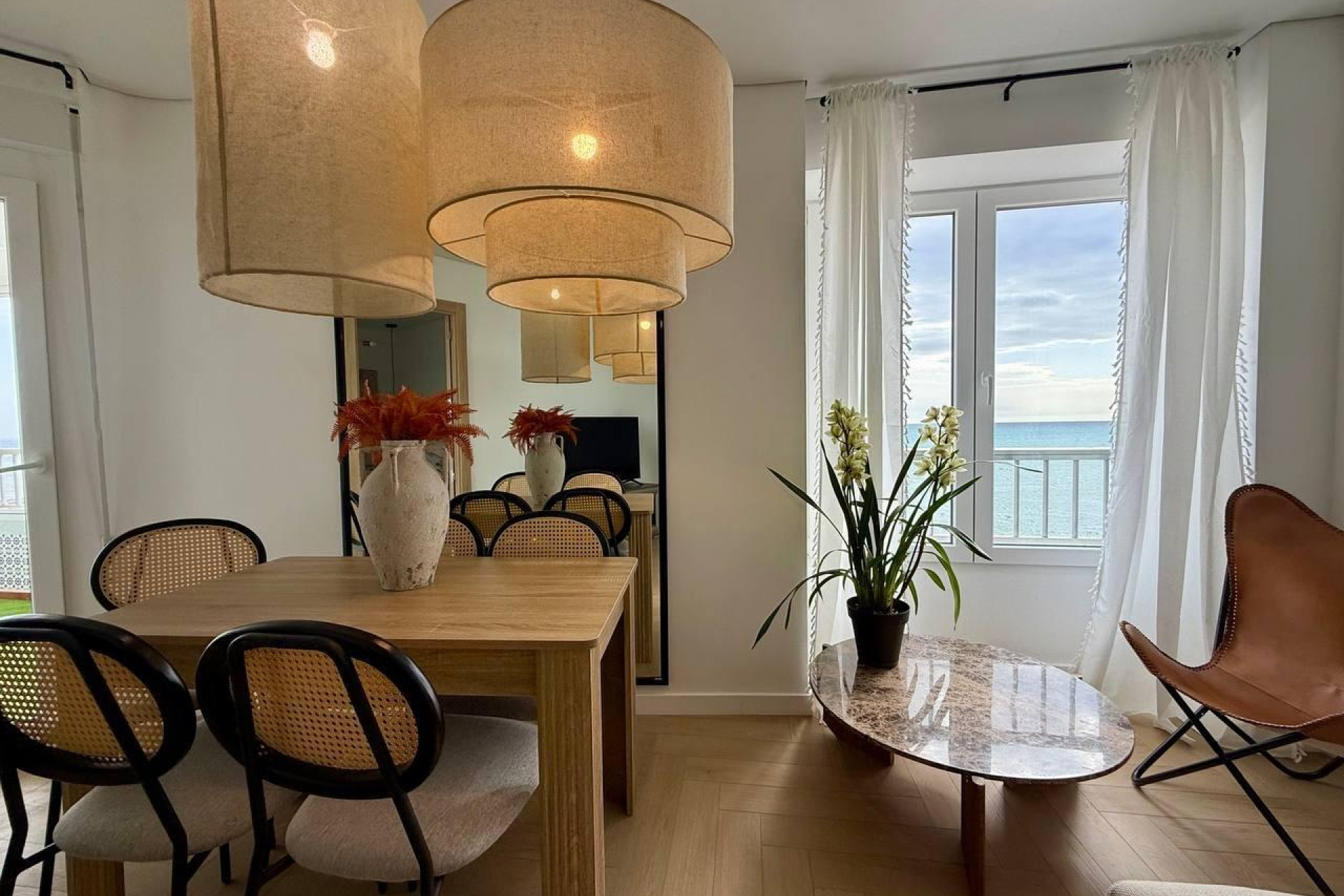 Resale - Apartment  - Torrevieja - Playa de los Locos