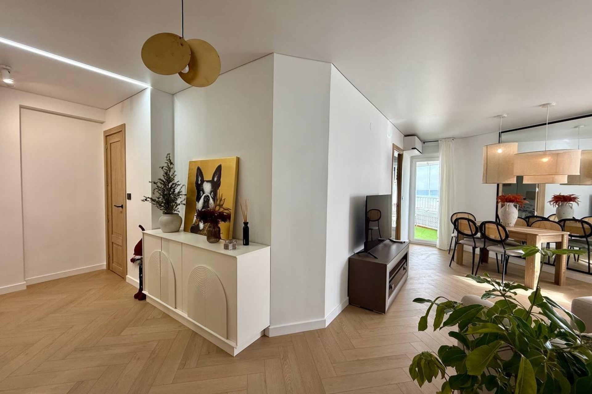 Resale - Apartment  - Torrevieja - Playa de los Locos