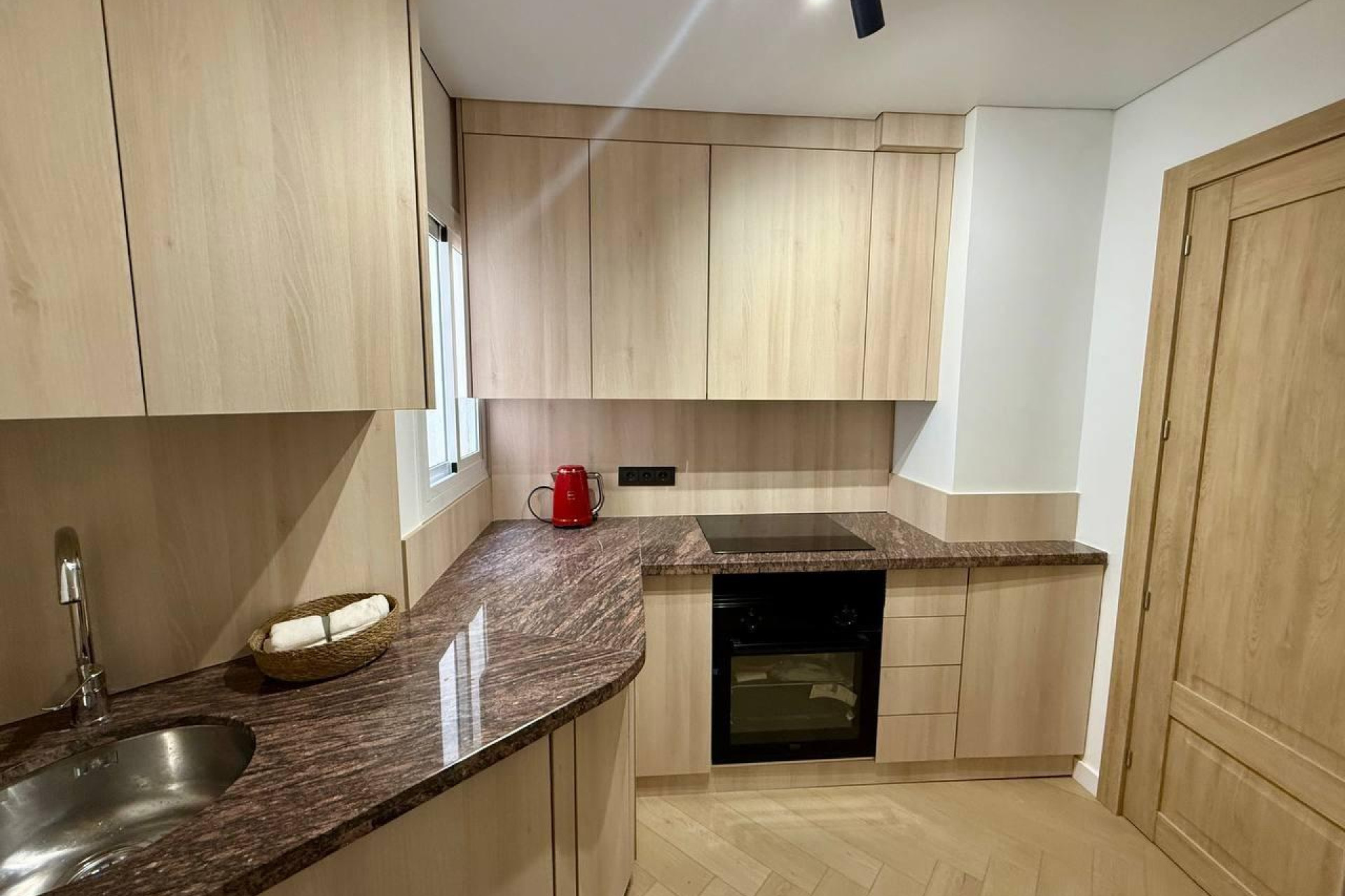 Resale - Apartment  - Torrevieja - Playa de los Locos