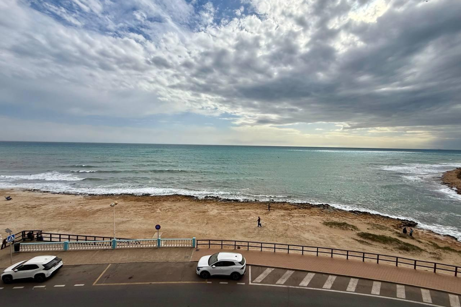 Resale - Apartment  - Torrevieja - Playa de los Locos
