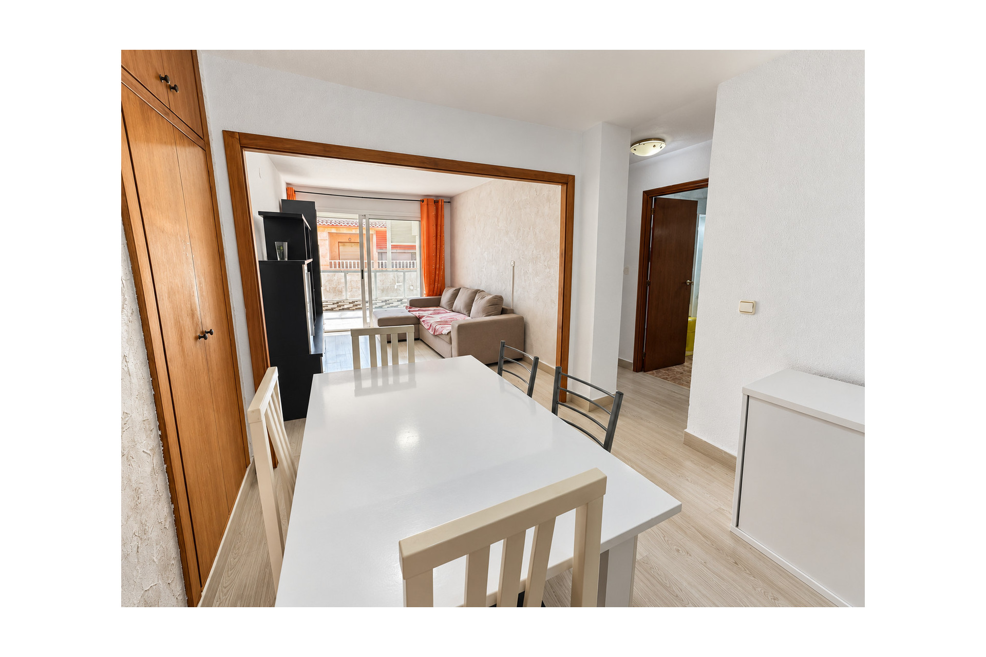 Resale - Apartment  - Torrevieja - playa de los naufragos