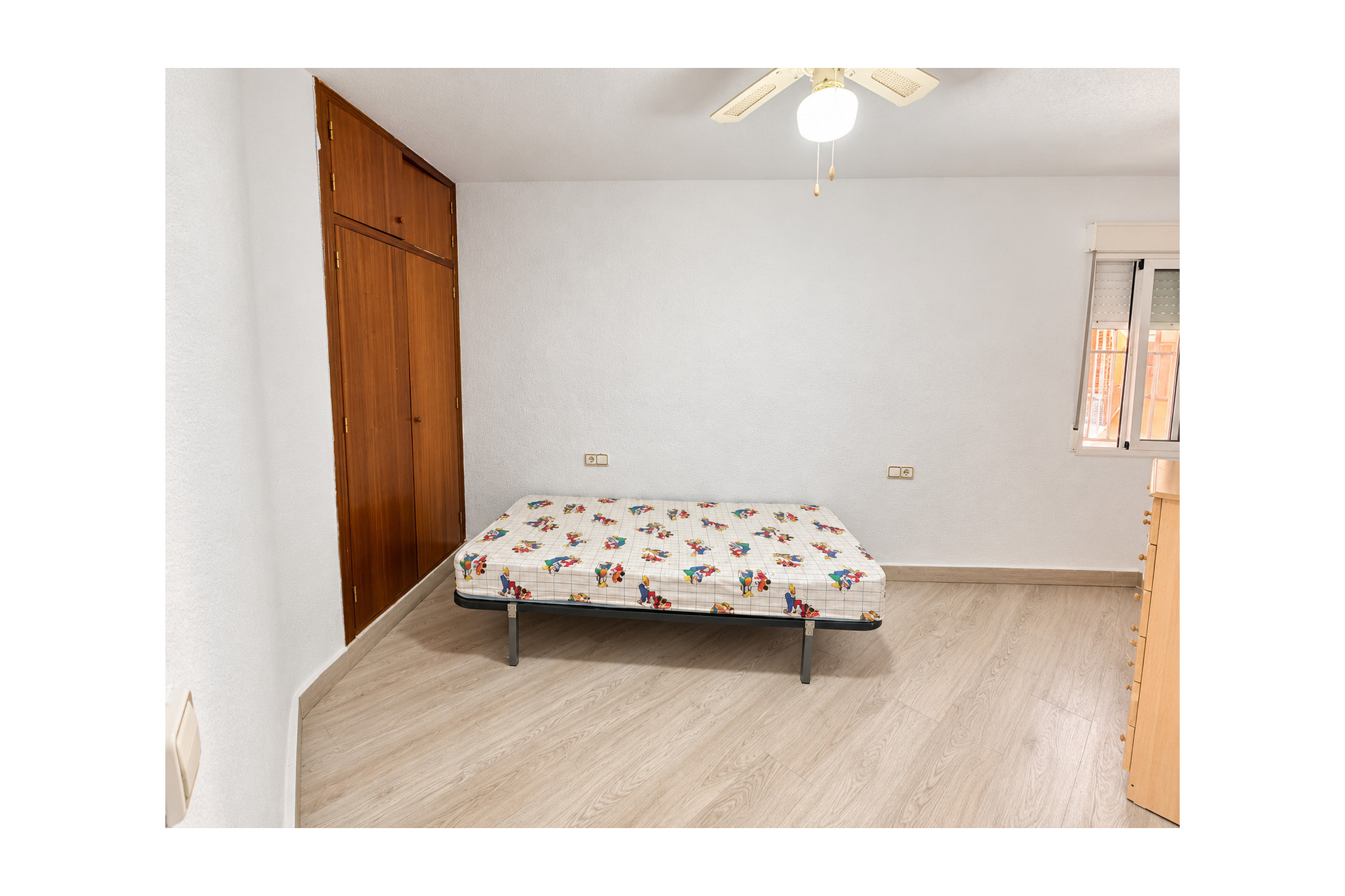 Resale - Apartment  - Torrevieja - playa de los naufragos