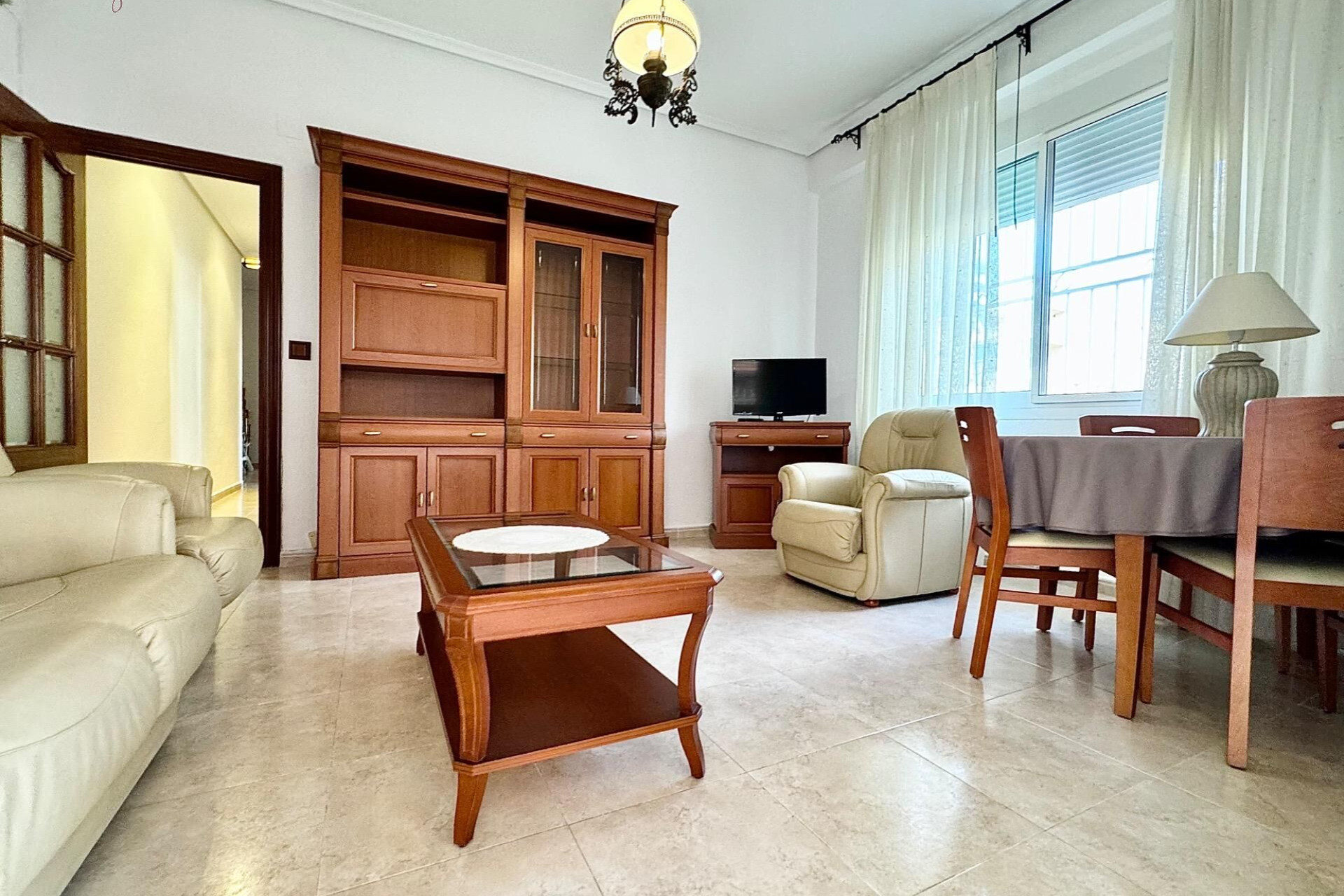 Resale - Apartment  - Torrevieja - Playa de los Naufragos