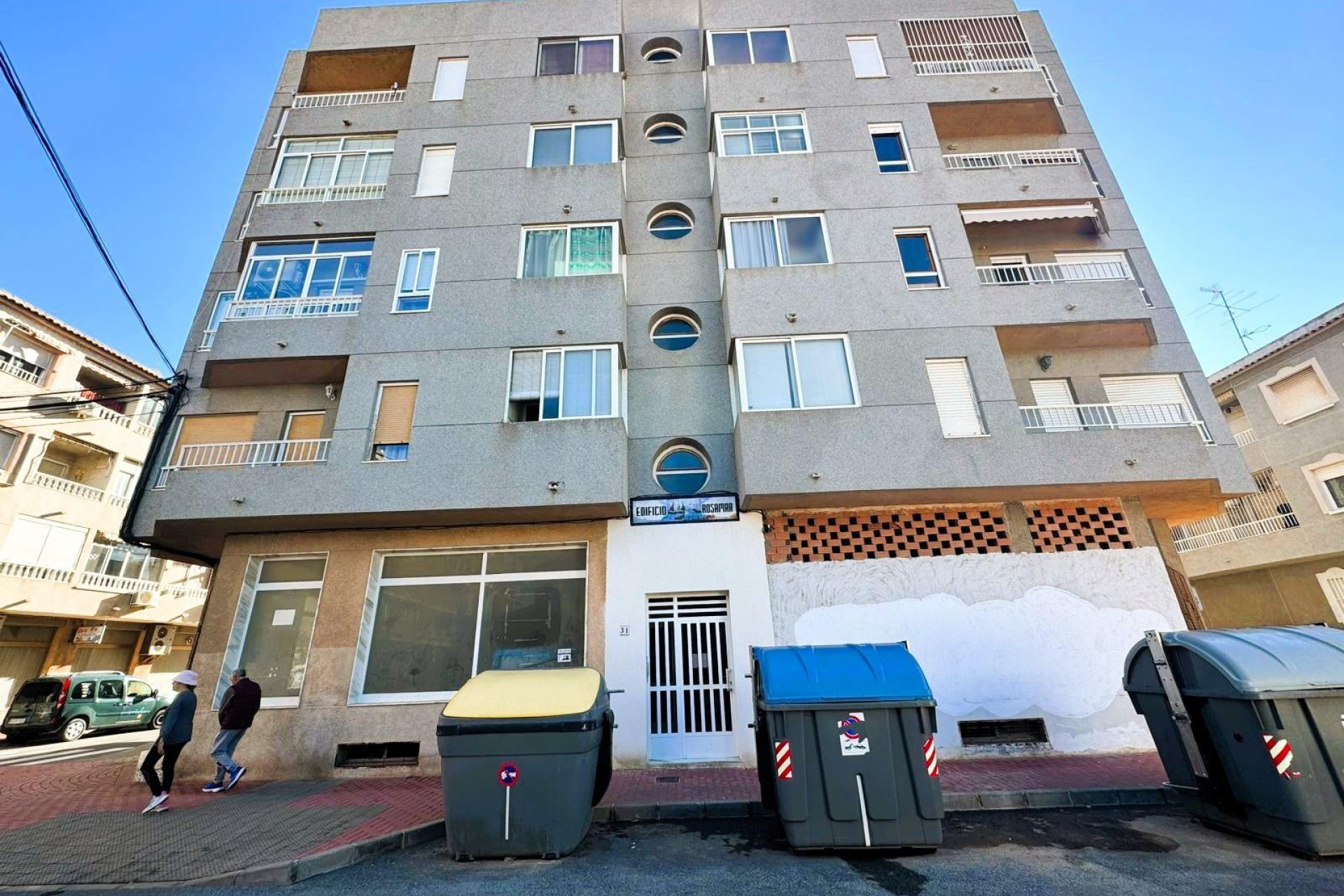 Resale - Apartment  - Torrevieja - Playa de los Naufragos