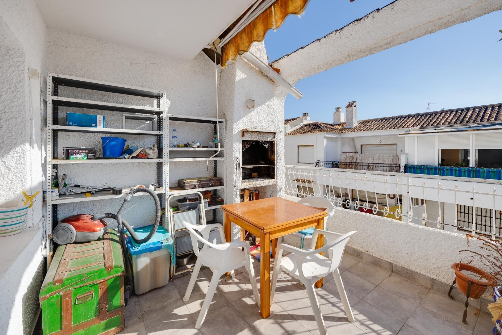 Resale - Apartment  - Torrevieja - Playa de los Naufragos