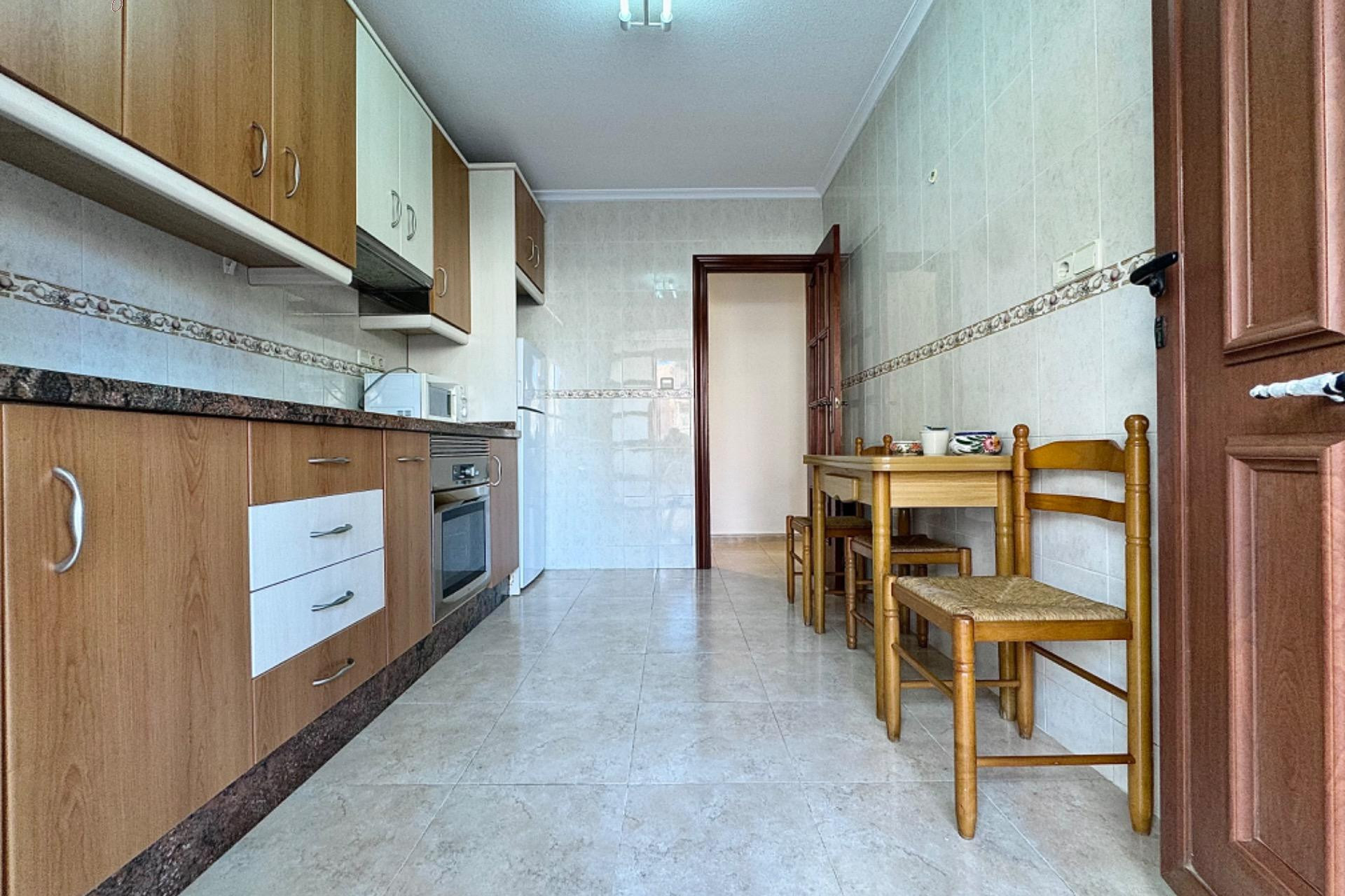Resale - Apartment  - Torrevieja - playa de los naufragos