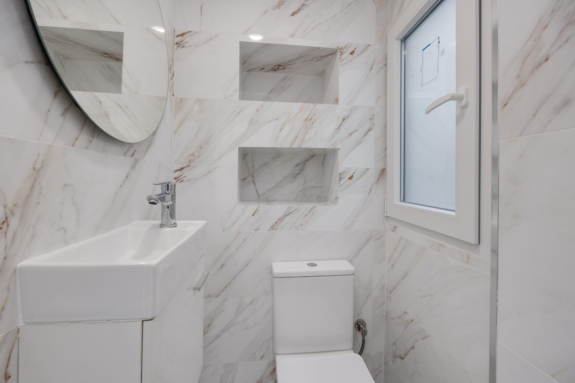 Resale - Apartment  - Torrevieja - playa de los naufragos