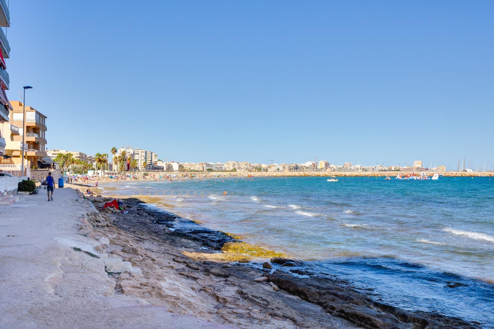 Resale - Apartment  - Torrevieja - playa de los naufragos