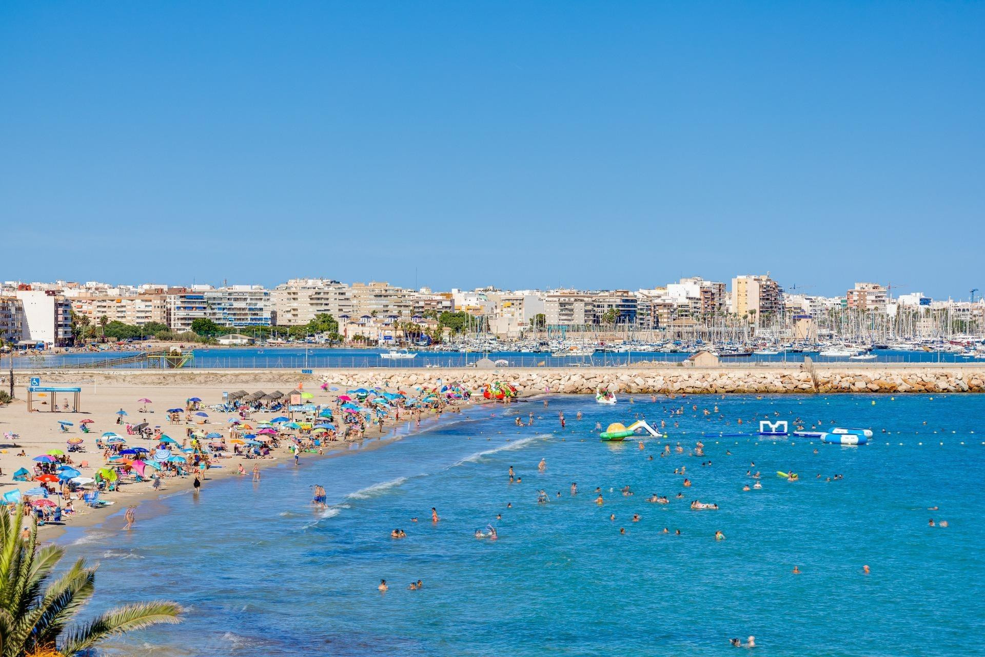 Resale - Apartment  - Torrevieja - playa de los naufragos