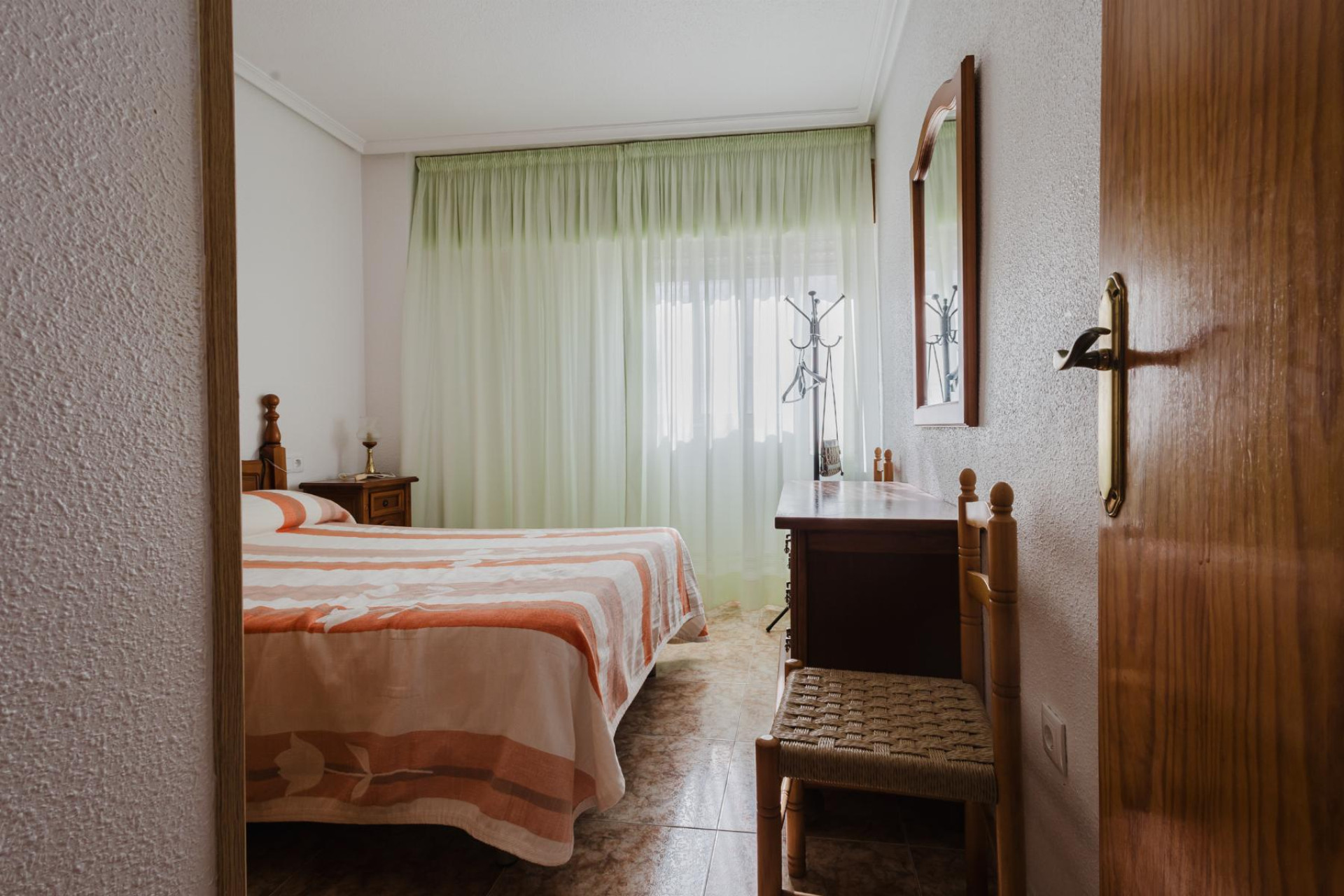 Resale - Apartment  - Torrevieja - playa de los naufragos