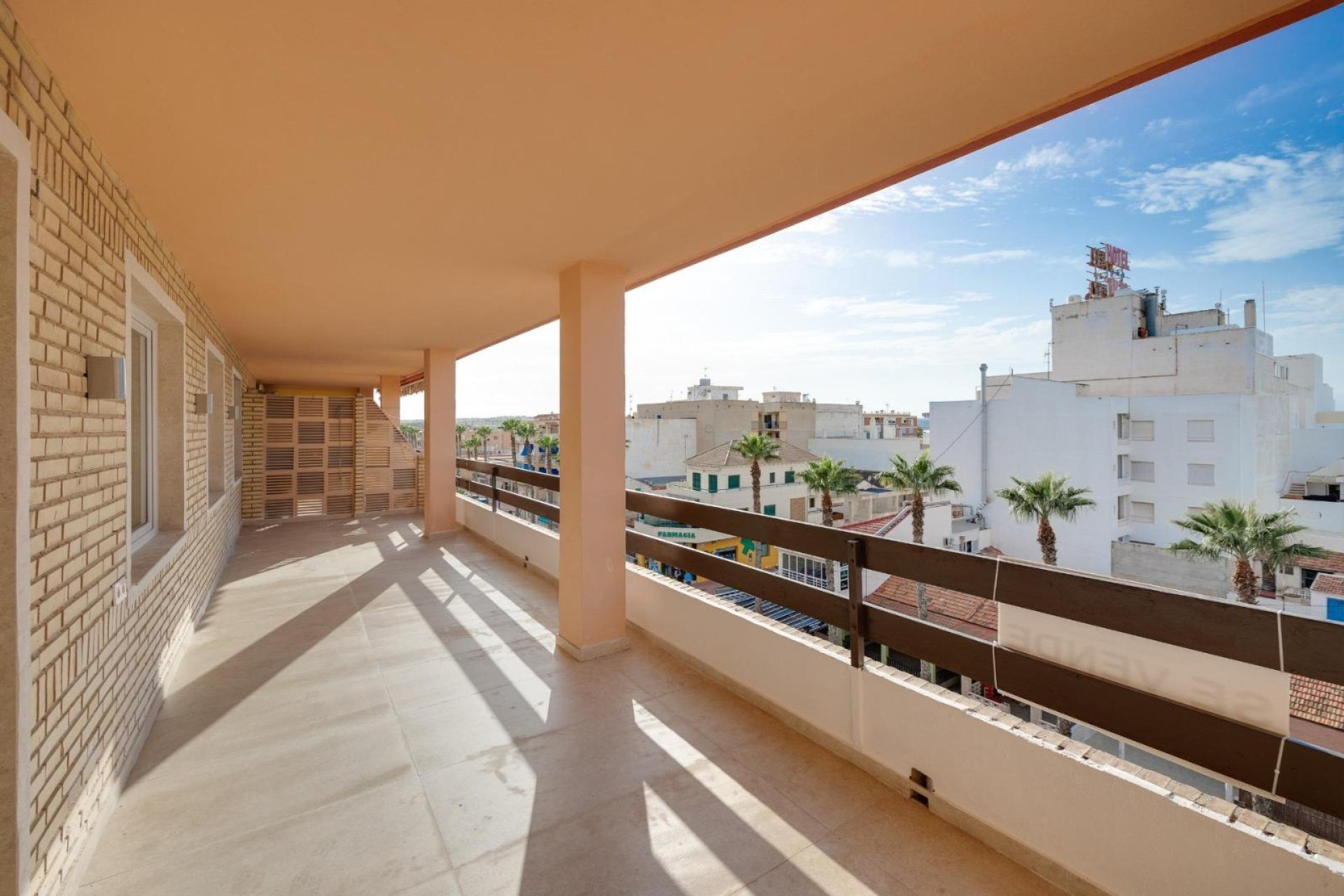 Resale - Apartment  - Torrevieja - playa de los naufragos