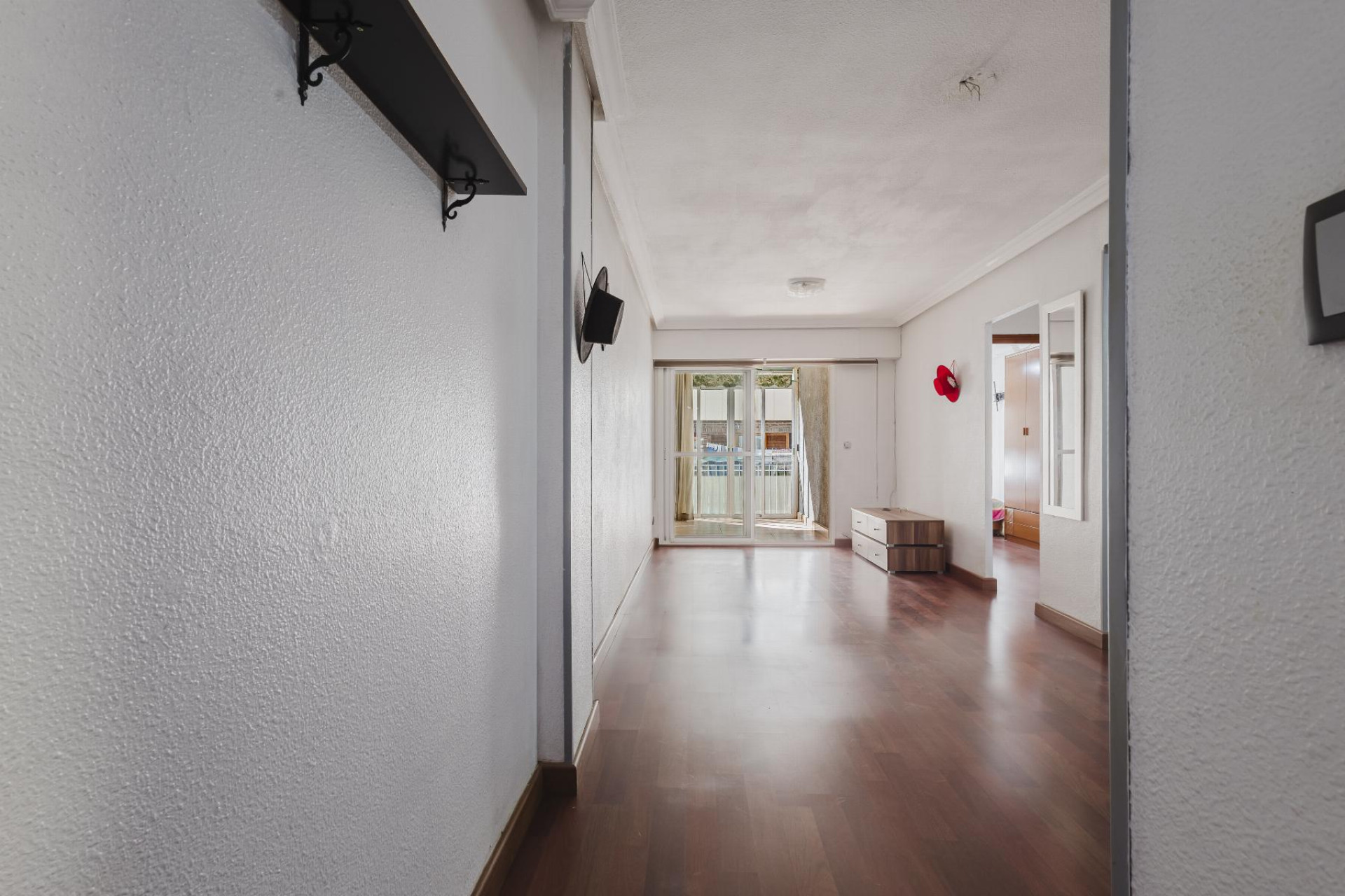 Resale - Apartment  - Torrevieja - Playa del Acequión